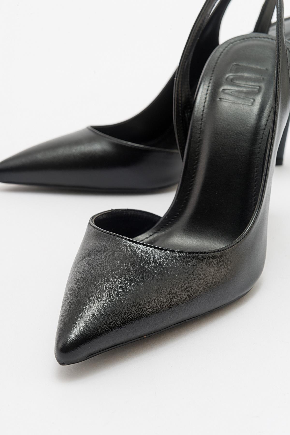 Twine - Black Heeled Shoe – detail view showing leather, black, Vowalisse
