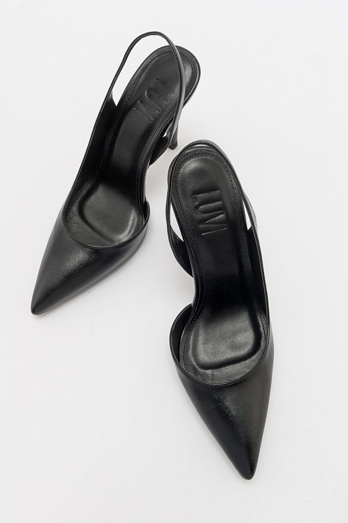 Twine - Black Heeled Shoe – heel view showing leather, black, Vowalisse