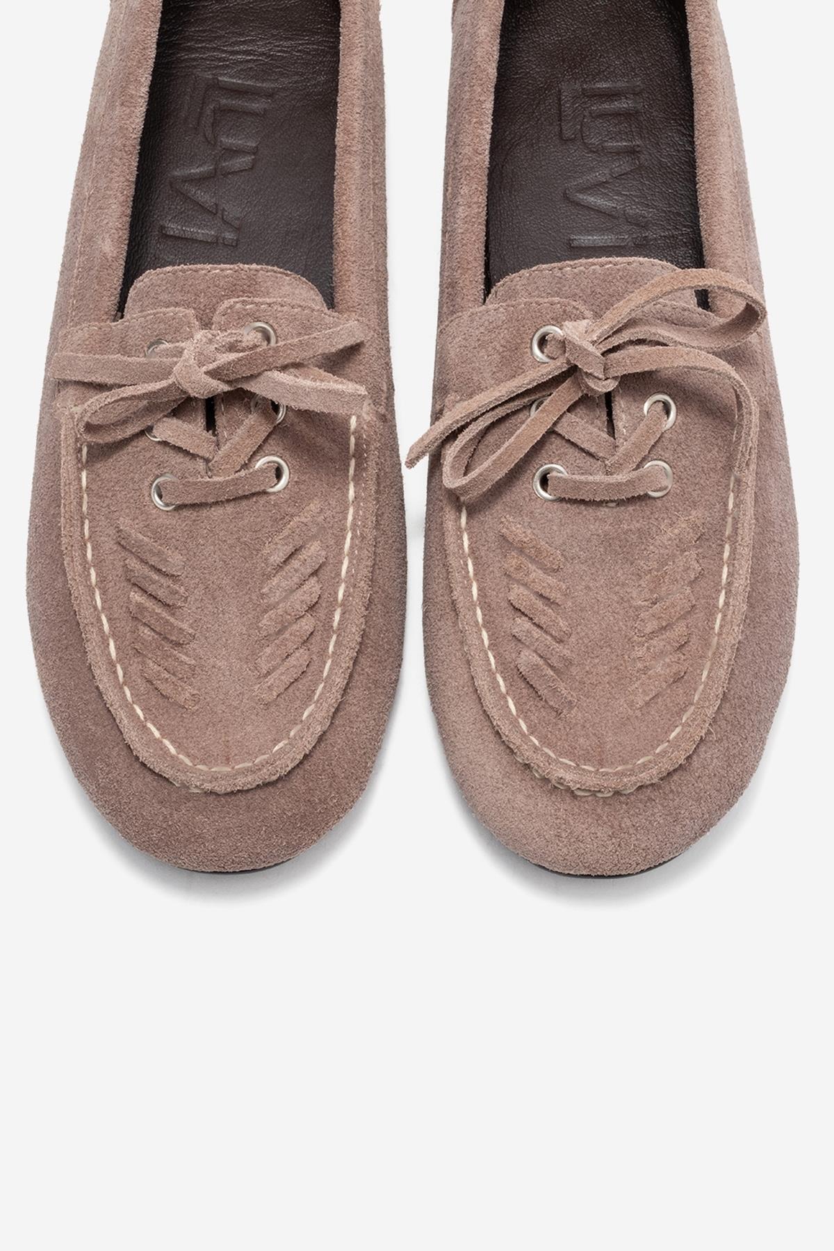 Lorven - Taupe Genuine Leather Lace-Up Loafer – side view showing lace, leather, Vowalisse