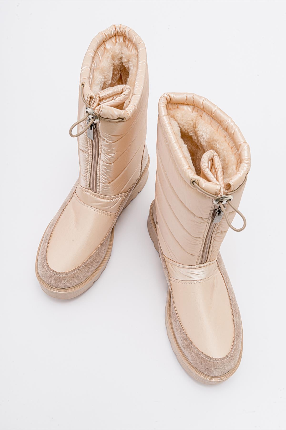Vay - Nude Zip-Up Snow Boot – side view showing leather, nude, Vowalisse