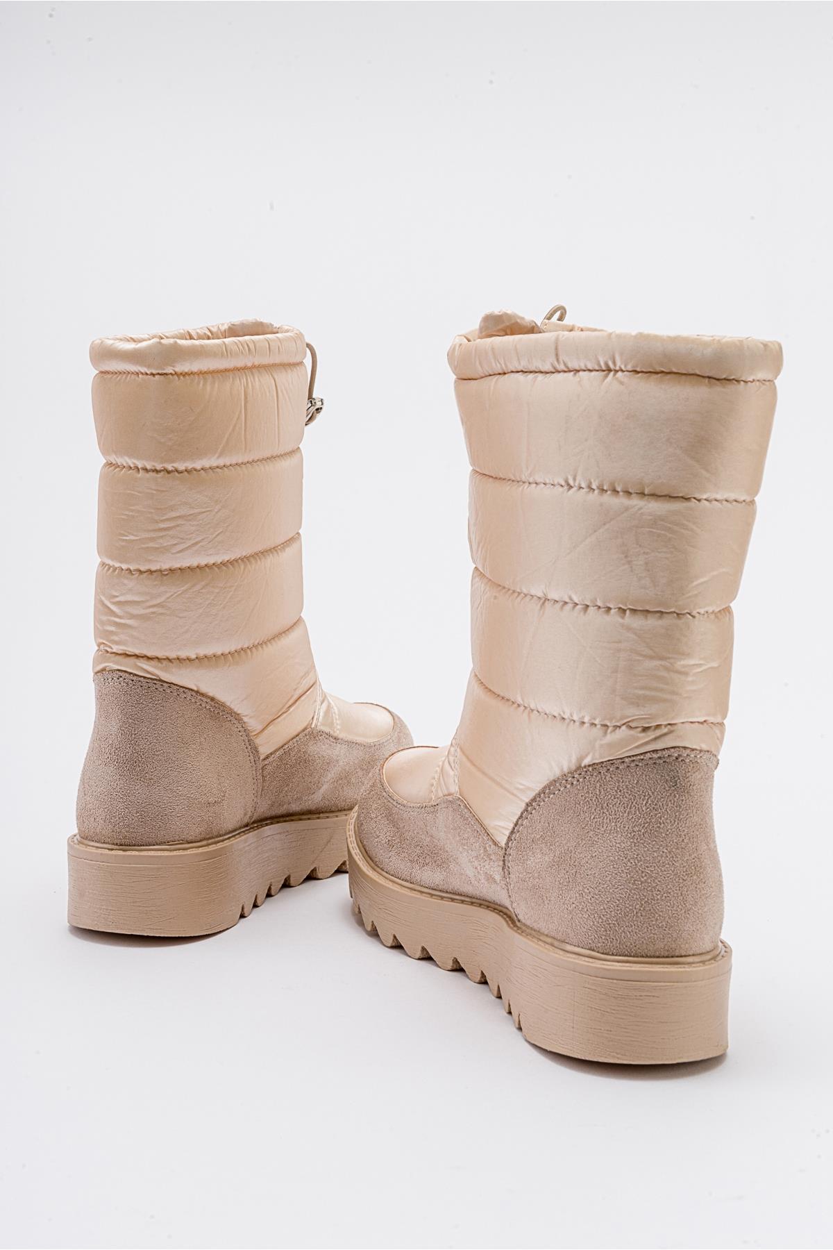 Vay - Nude Zip-Up Snow Boot – heel view showing leather, nude, Vowalisse