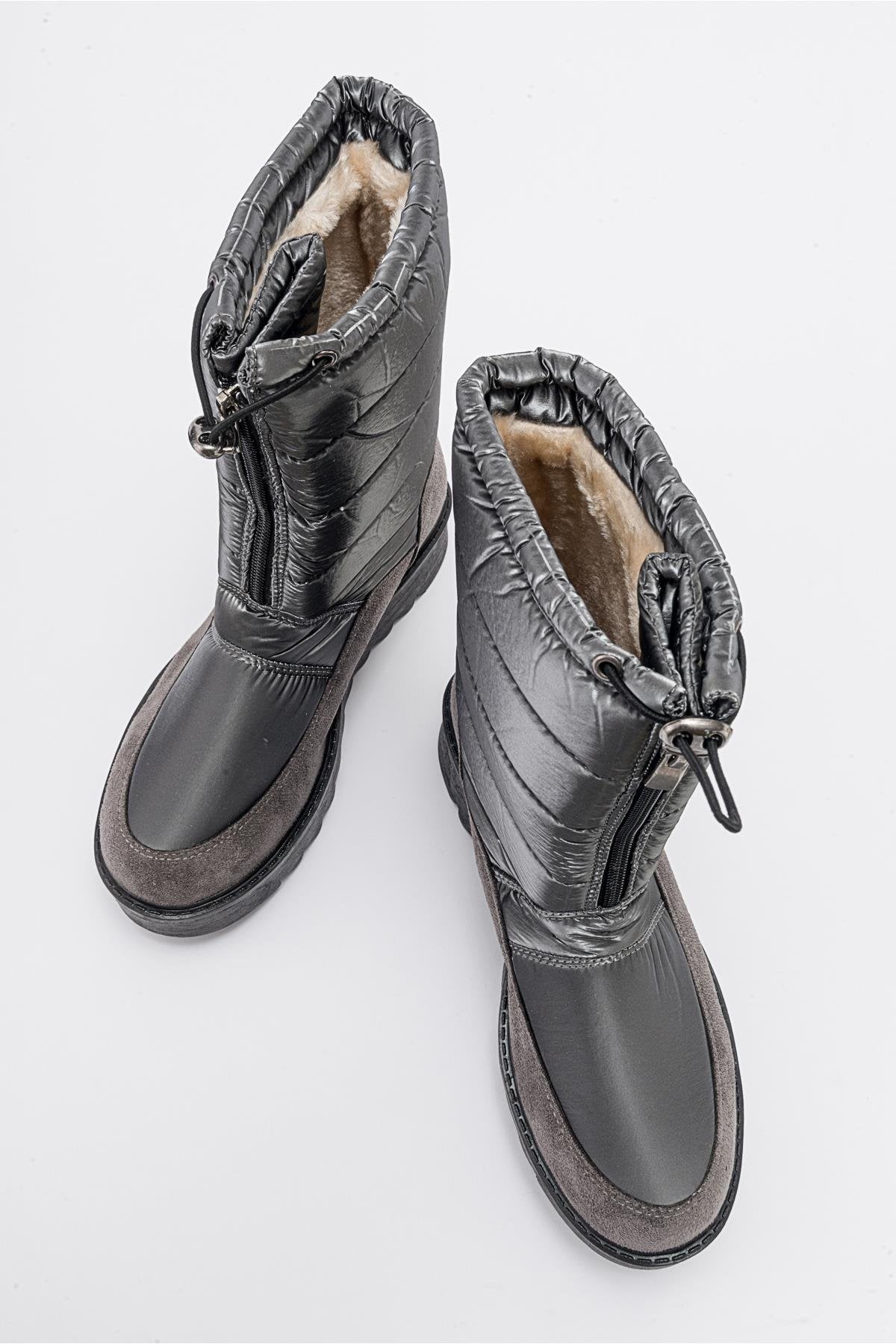 Vay - Platinum Zip-Up Snow Boot – detail view showing leather, Vowalisse