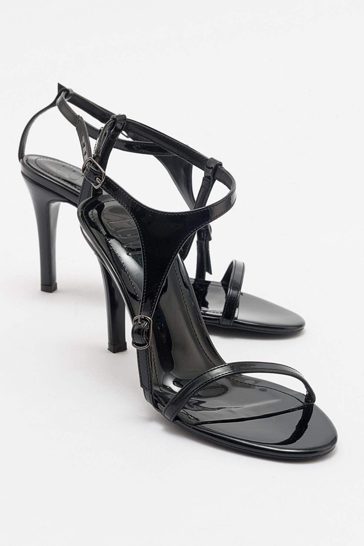 Molde - Black Patent Stiletto Heel Shoe – front three-quarter view showing leather, black, Vowalisse