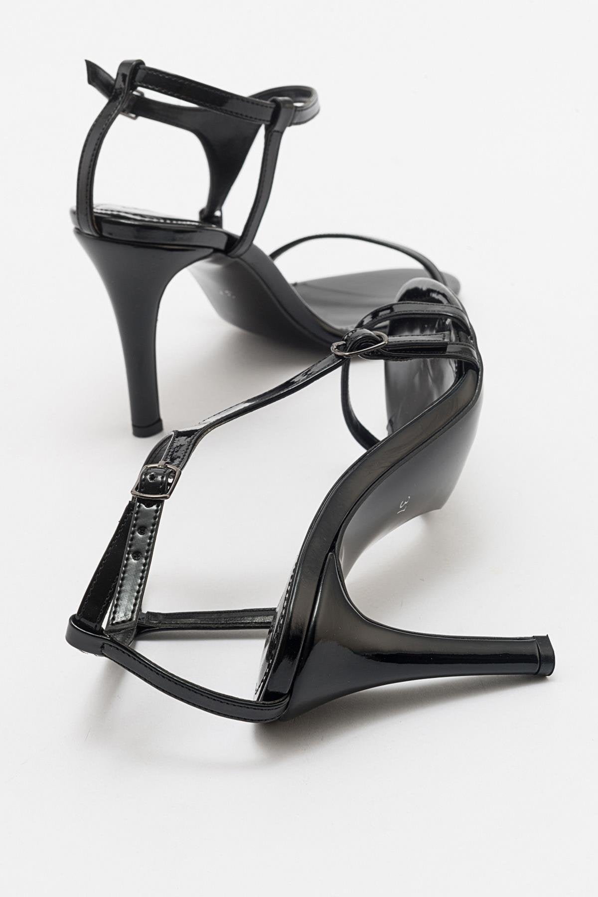 Molde - Black Patent Stiletto Heel Shoe – detail view showing leather, black, Vowalisse