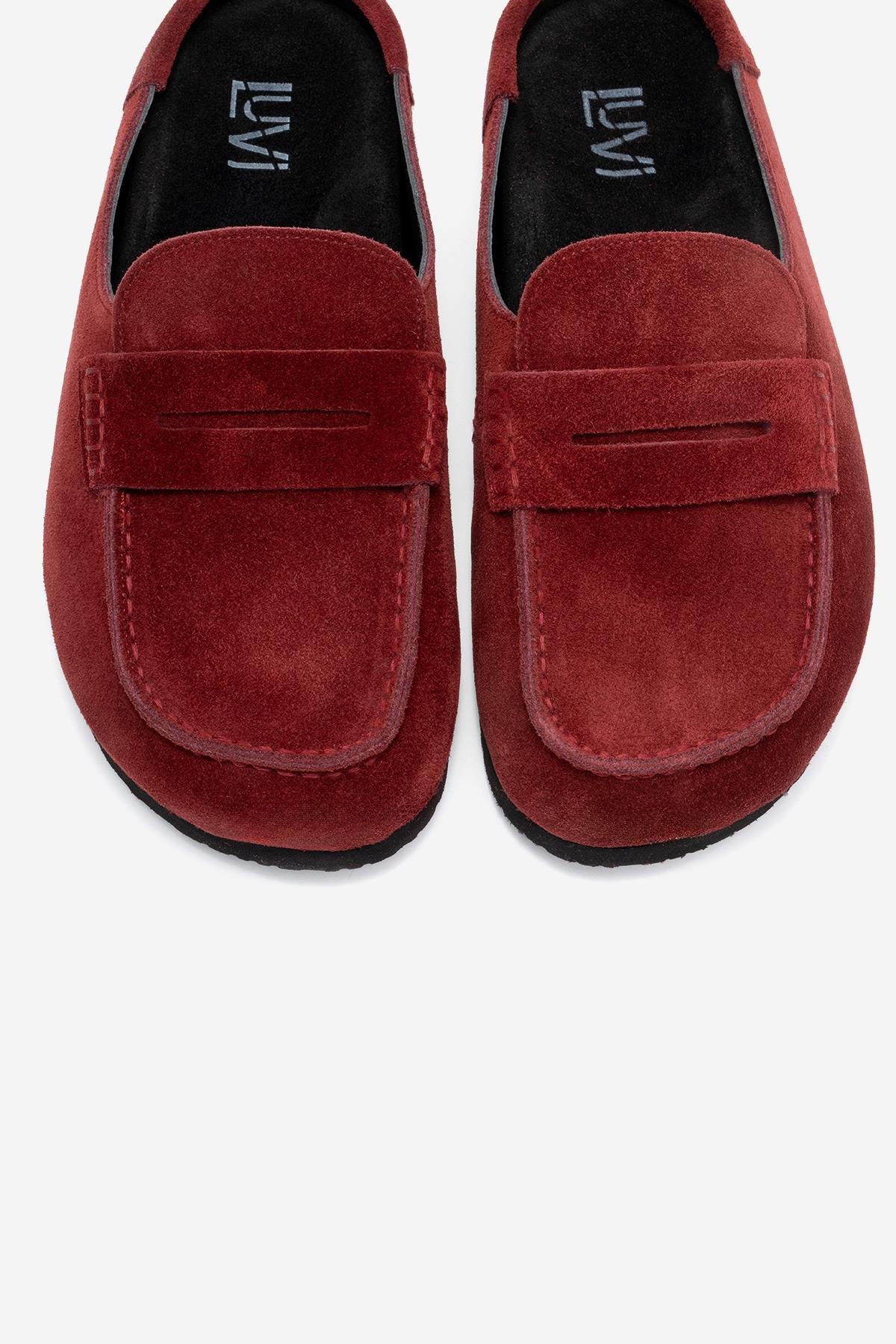 Priva - Burgundy Suede Genuine Leather Slip-On Mule – side view showing leather, suede, Vowalisse