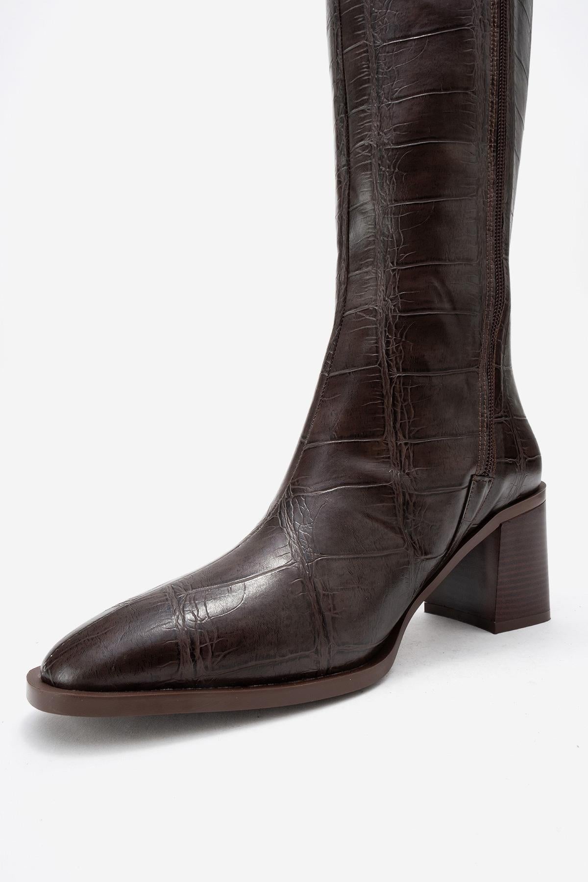 Venia - Brown Block Heel Knee-High Boot – heel view showing leather, Vowalisse