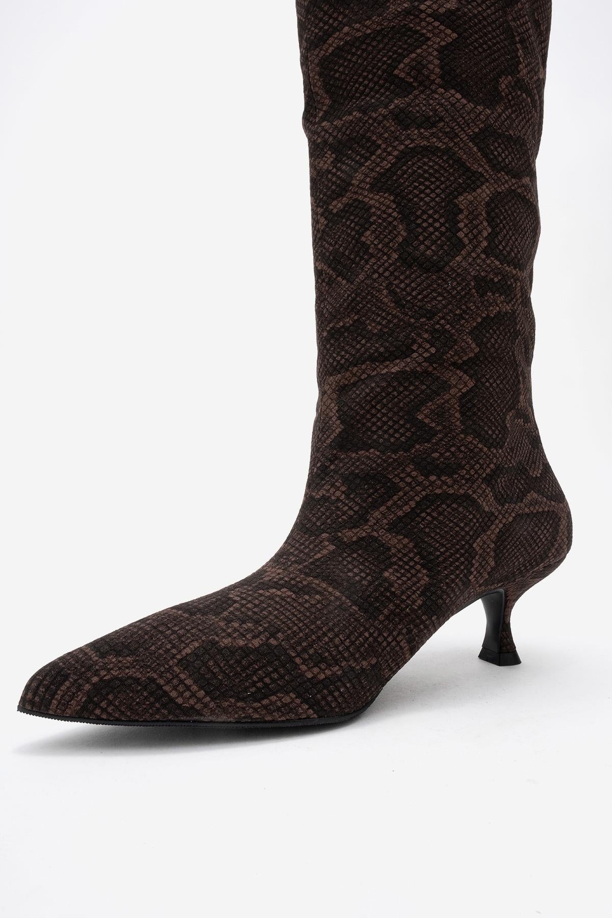 Crow - Brown Patterned Pointed Toe Ankle Boot – heel view showing leather, red, Vowalisse
