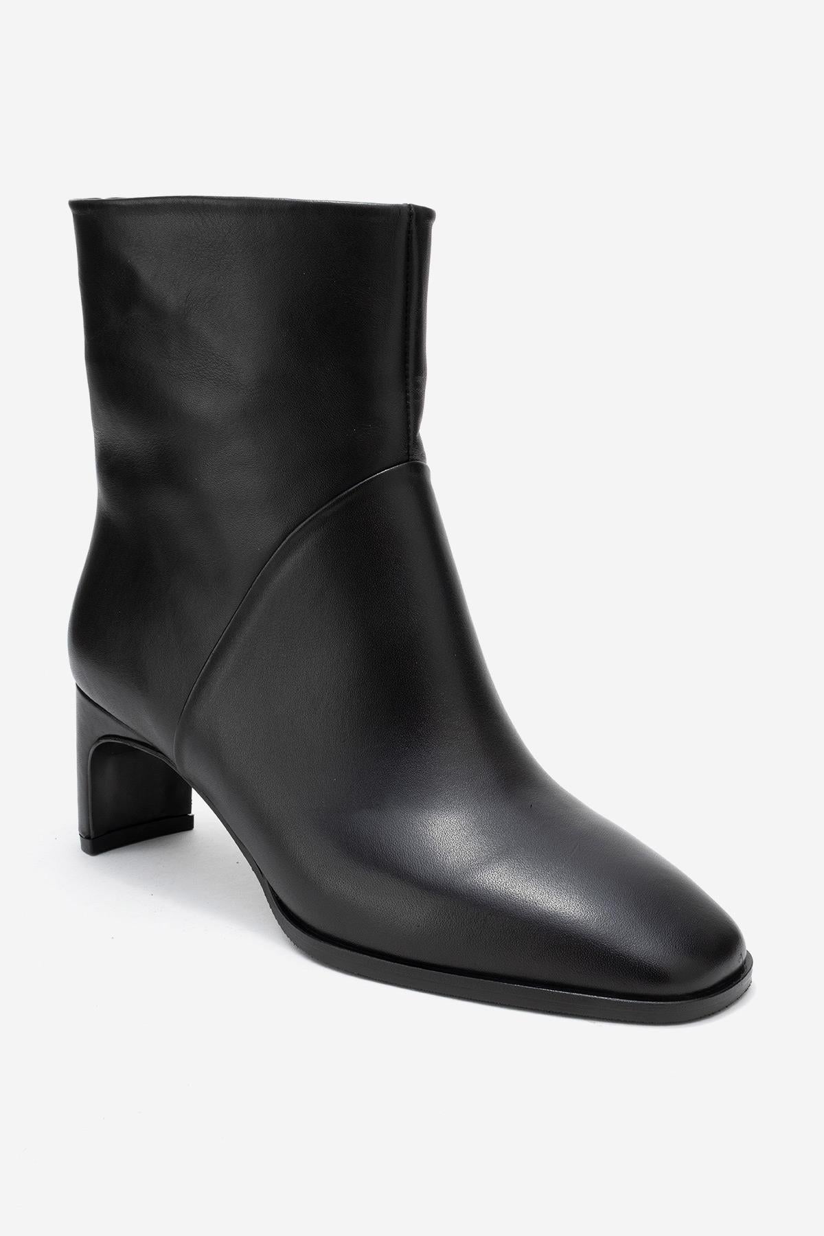 Nordy - Black Genuine Leather Block Heel Boot – detail view showing leather, black, Vowalisse