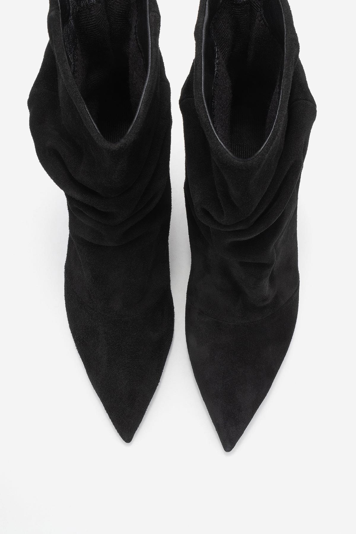 Balei - Black Suede Genuine Leather Short Heel Boot – side view showing leather, suede, black, Vowalisse