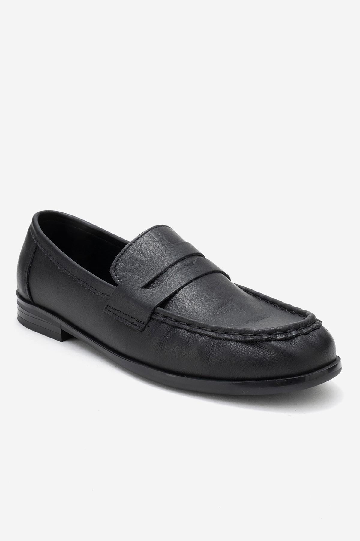 Valia - Black Genuine Leather Loafer – detail view showing leather, black, Vowalisse