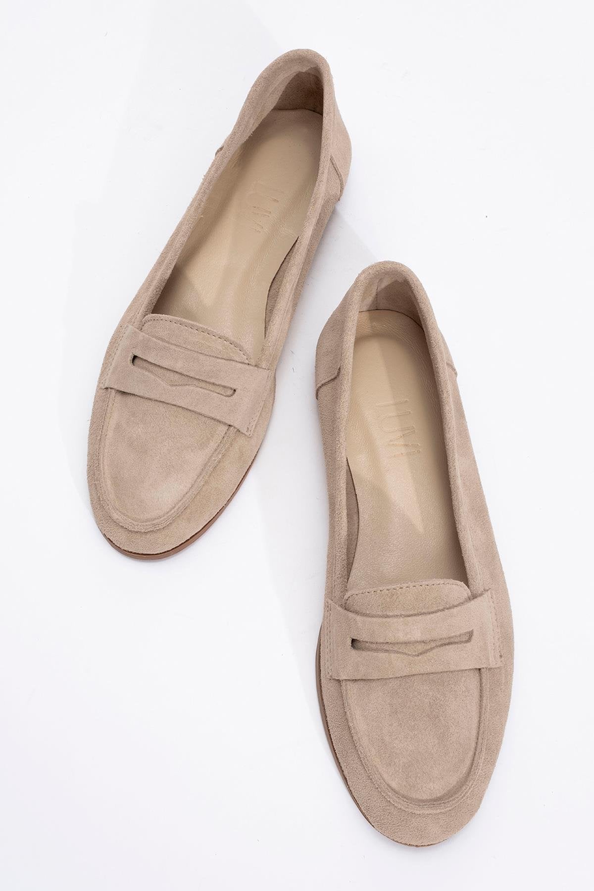 Dorothy - Beige Suede Leather Loafers – side view showing leather, suede, Vowalisse