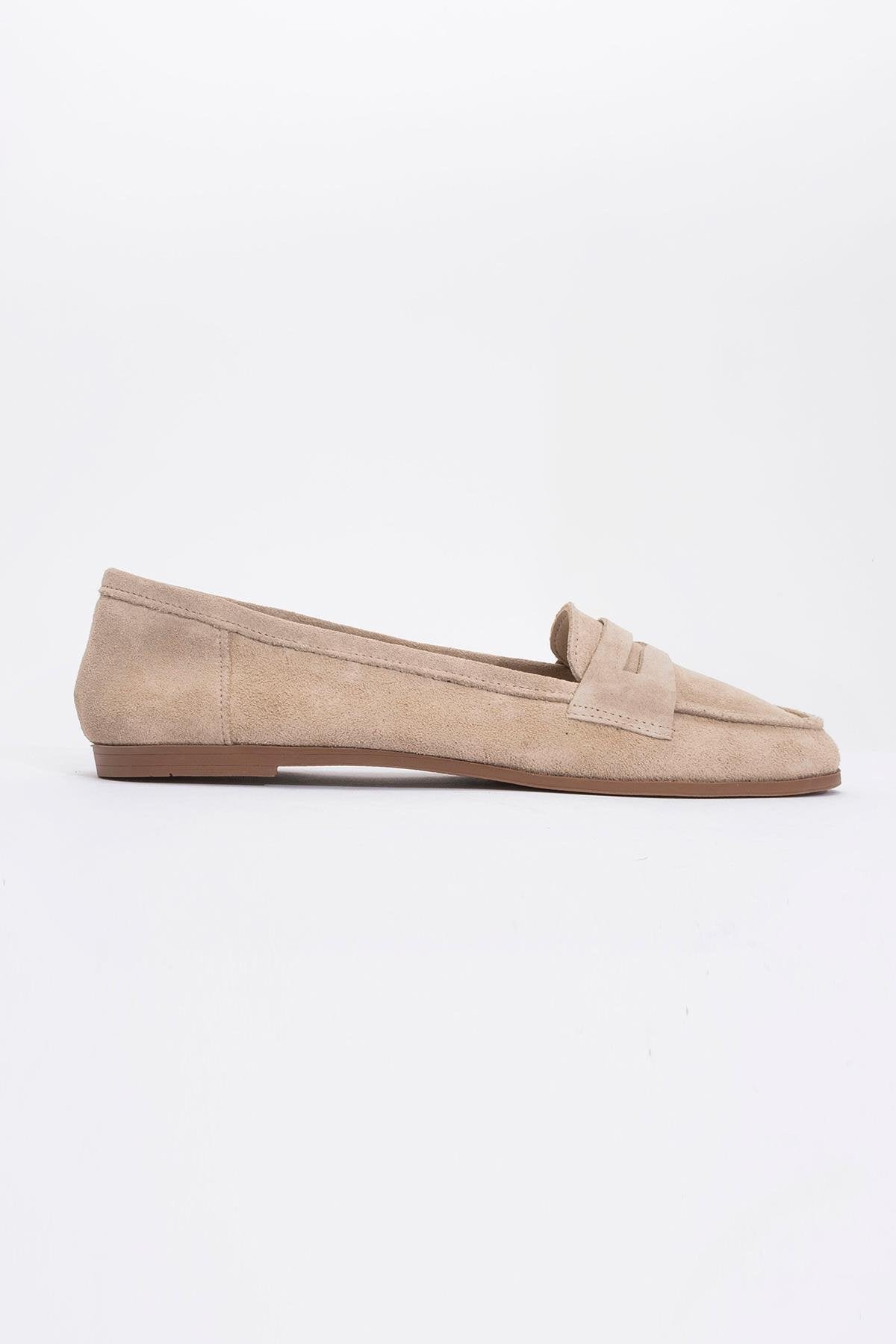 Dorothy - Beige Suede Leather Loafers – heel view showing leather, suede, Vowalisse