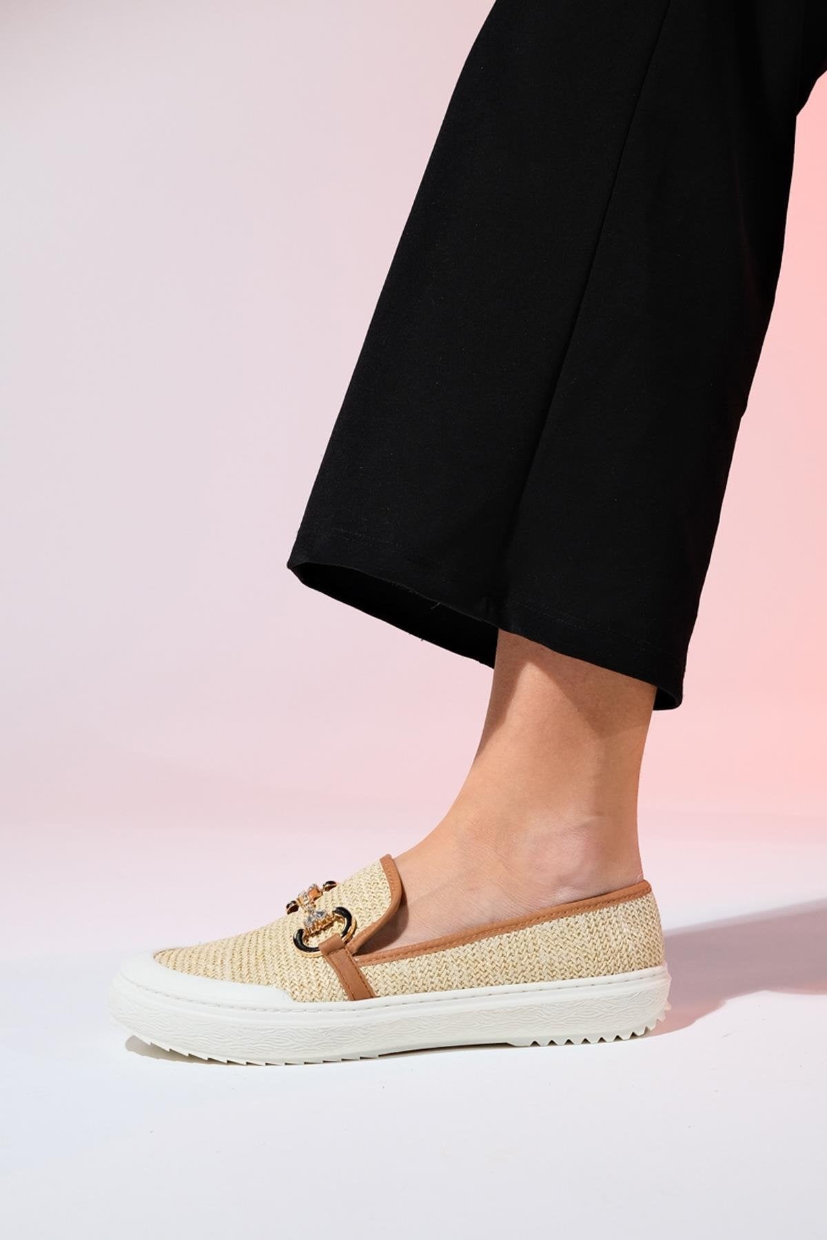 Barcelos - Beige Straw Buckle Loafer – detail view showing leather, Vowalisse