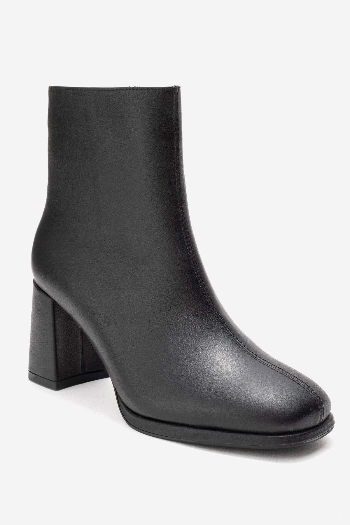 Napoli - Black Genuine Leather Block Heel Ankle Boot – detail view showing leather, black, Vowalisse