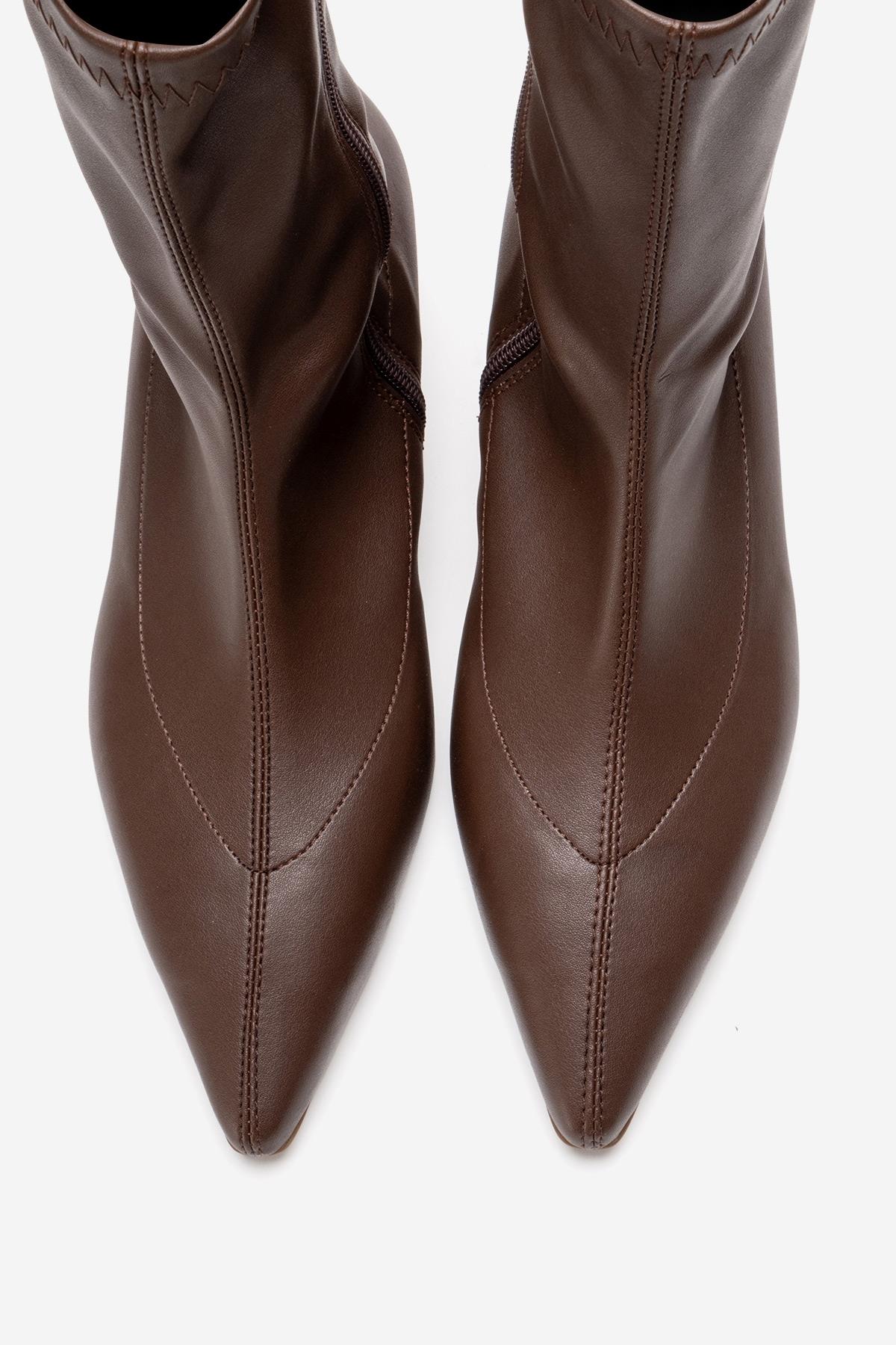 ALORA - Brown Kitten Heel Boot – side view showing leather, Vowalisse