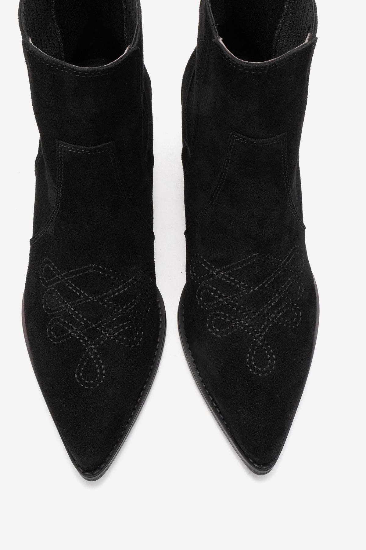 Julieta - Black Genuine Leather Western Boot – side view showing leather, suede, black, Vowalisse