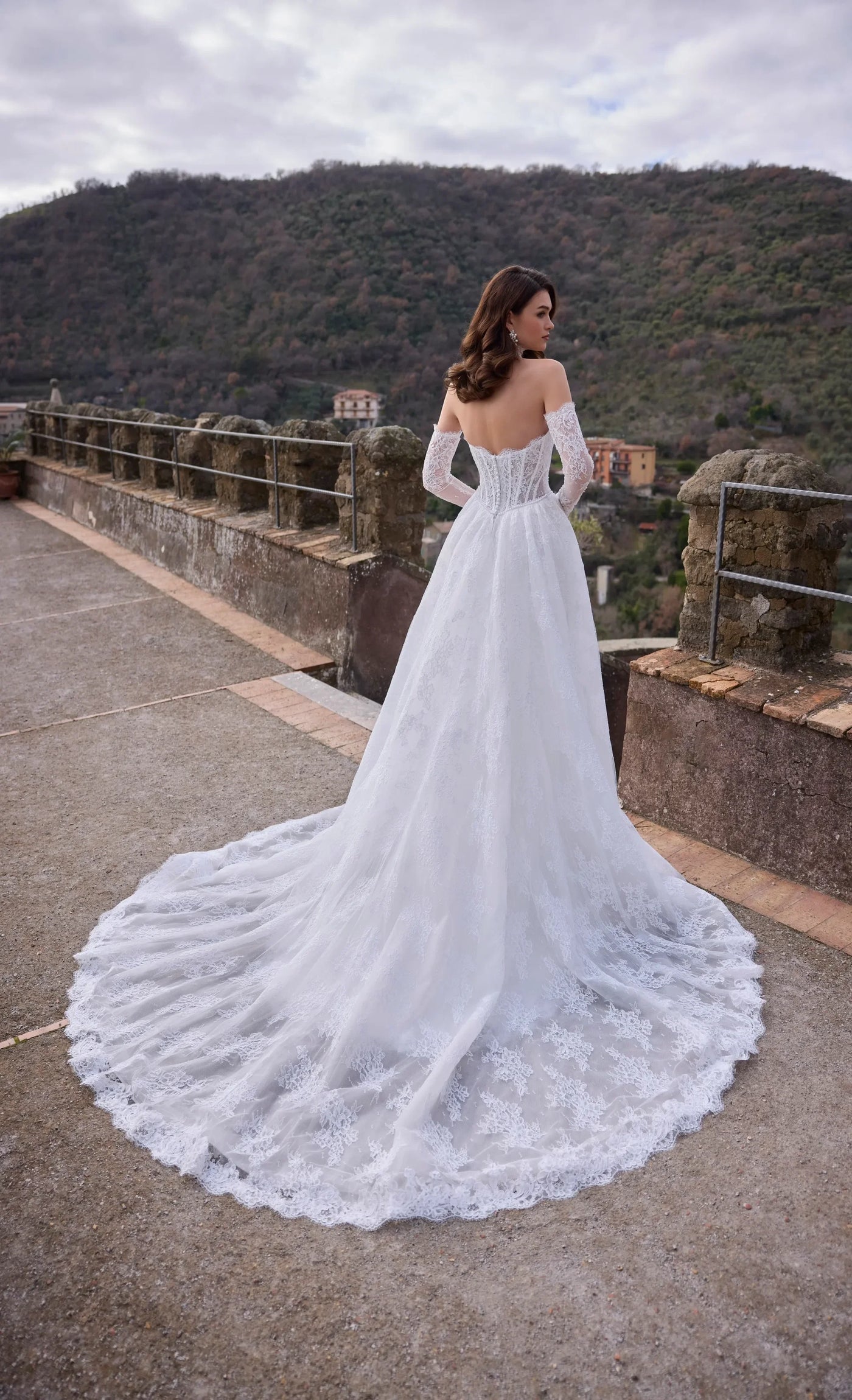 Almeria Wedding Dress VOWALISSE bridal gown – view 4