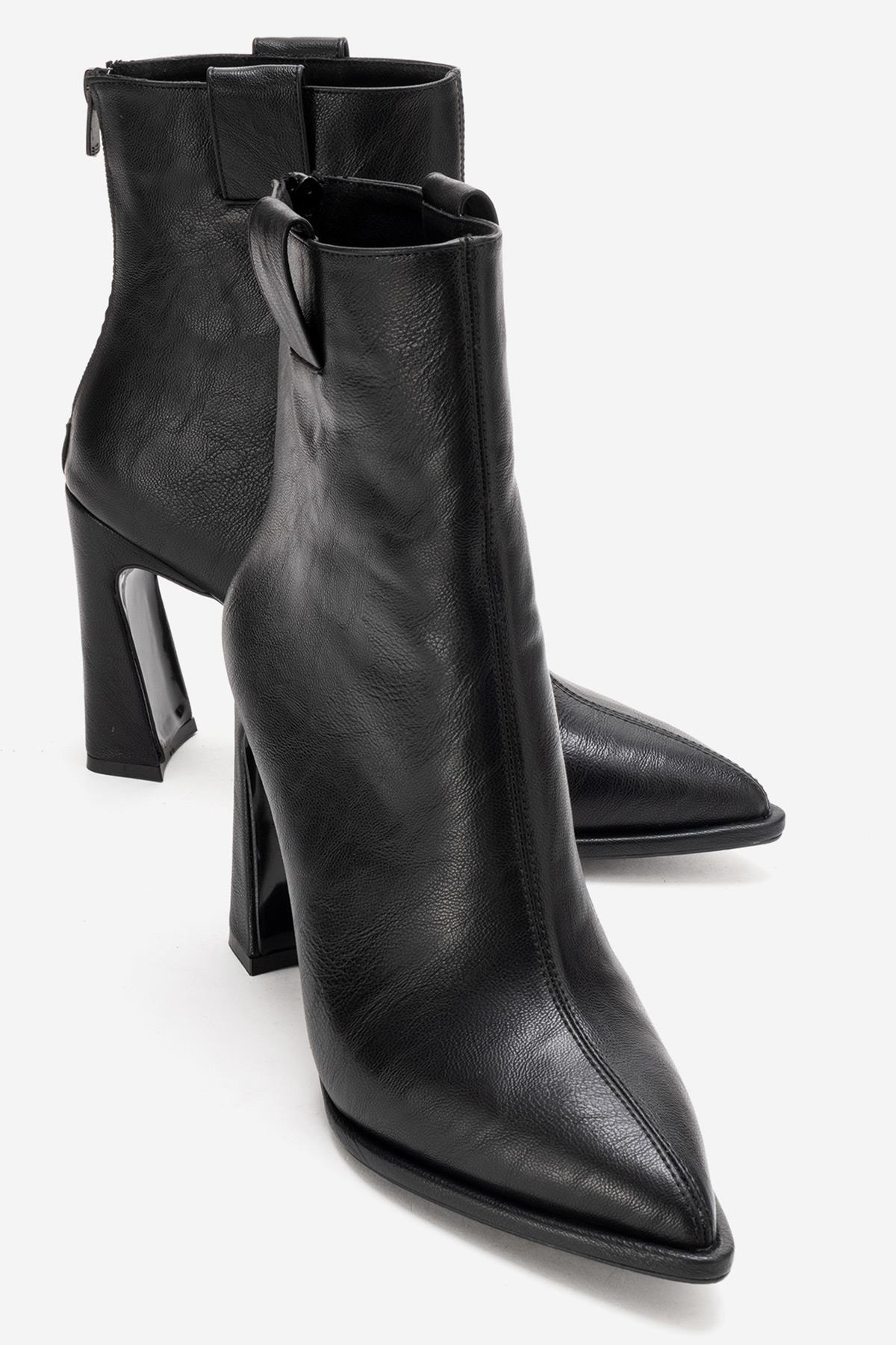 AJA - Black Block Heel Boot – heel view showing leather, black, red, Vowalisse
