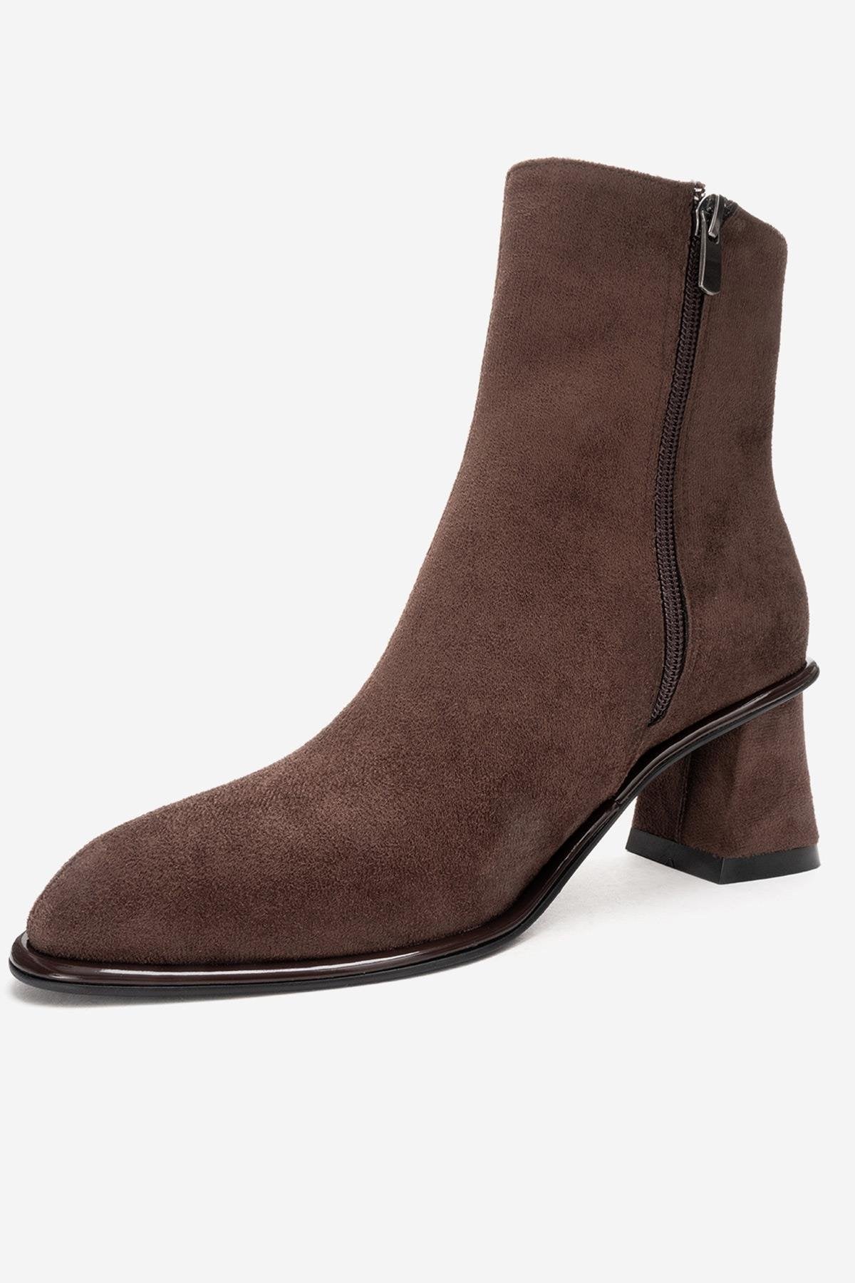 ALBA - Brown Suede Block Heel Boot – back view showing suede, red, Vowalisse