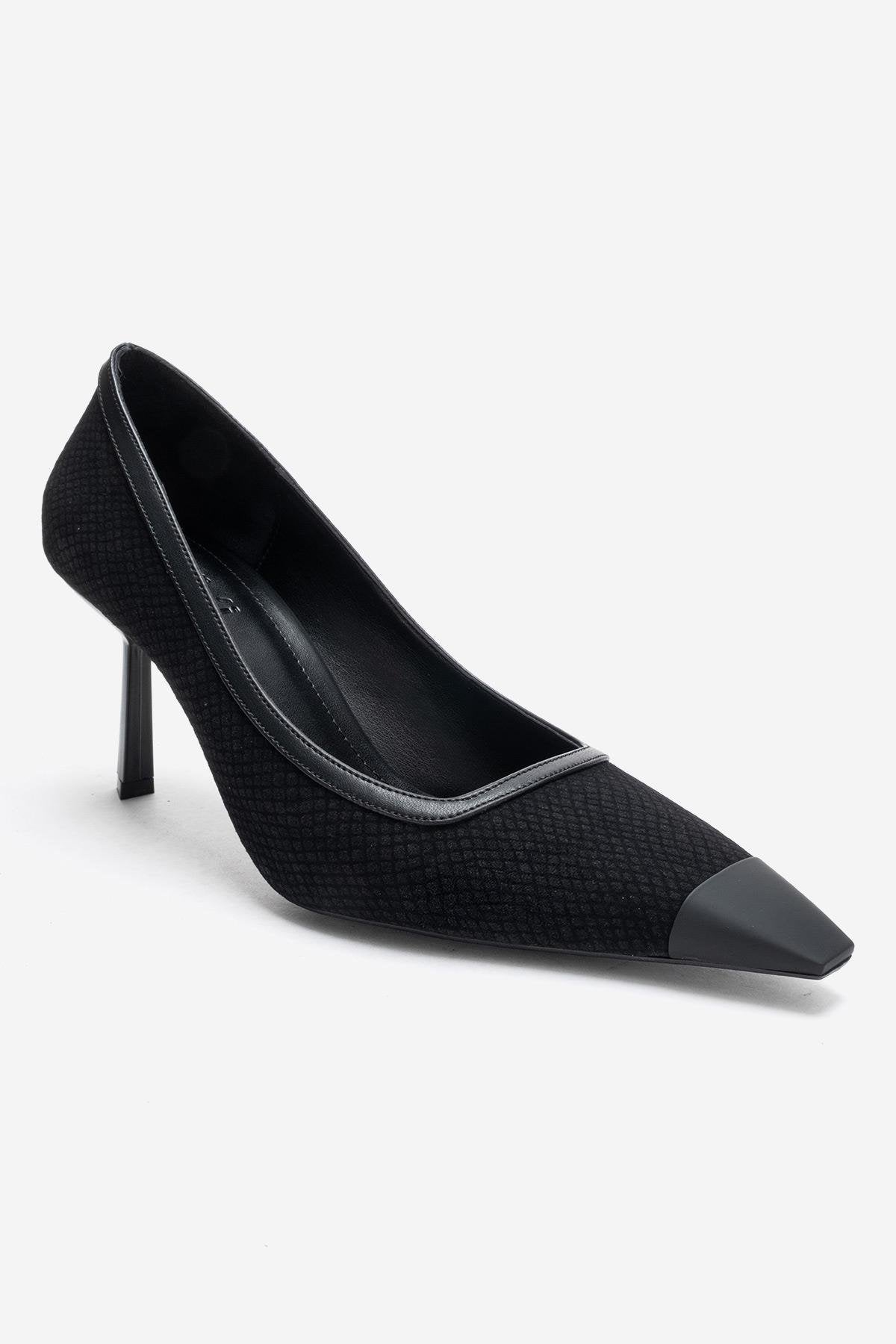 RONA - Black Patterned Pointed Stiletto Pump – detail view showing leather, black, Vowalisse