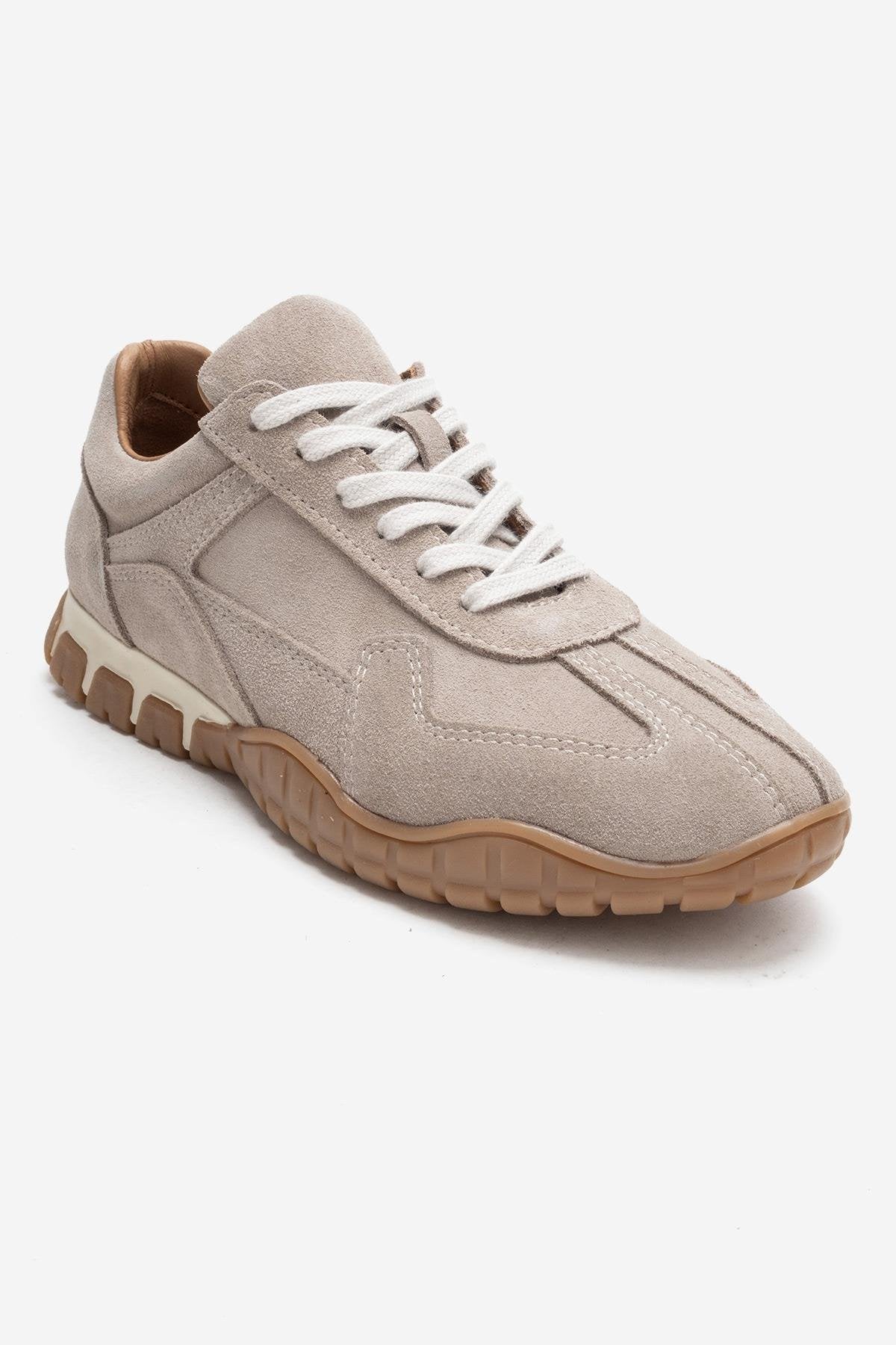LARS - Beige Suede Genuine Leather Sneaker – detail view showing leather, suede, Vowalisse