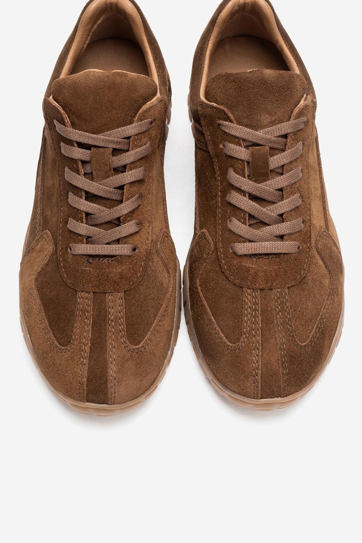 LARS - Cognac Suede Genuine Leather Sneaker – side view showing leather, suede, Vowalisse
