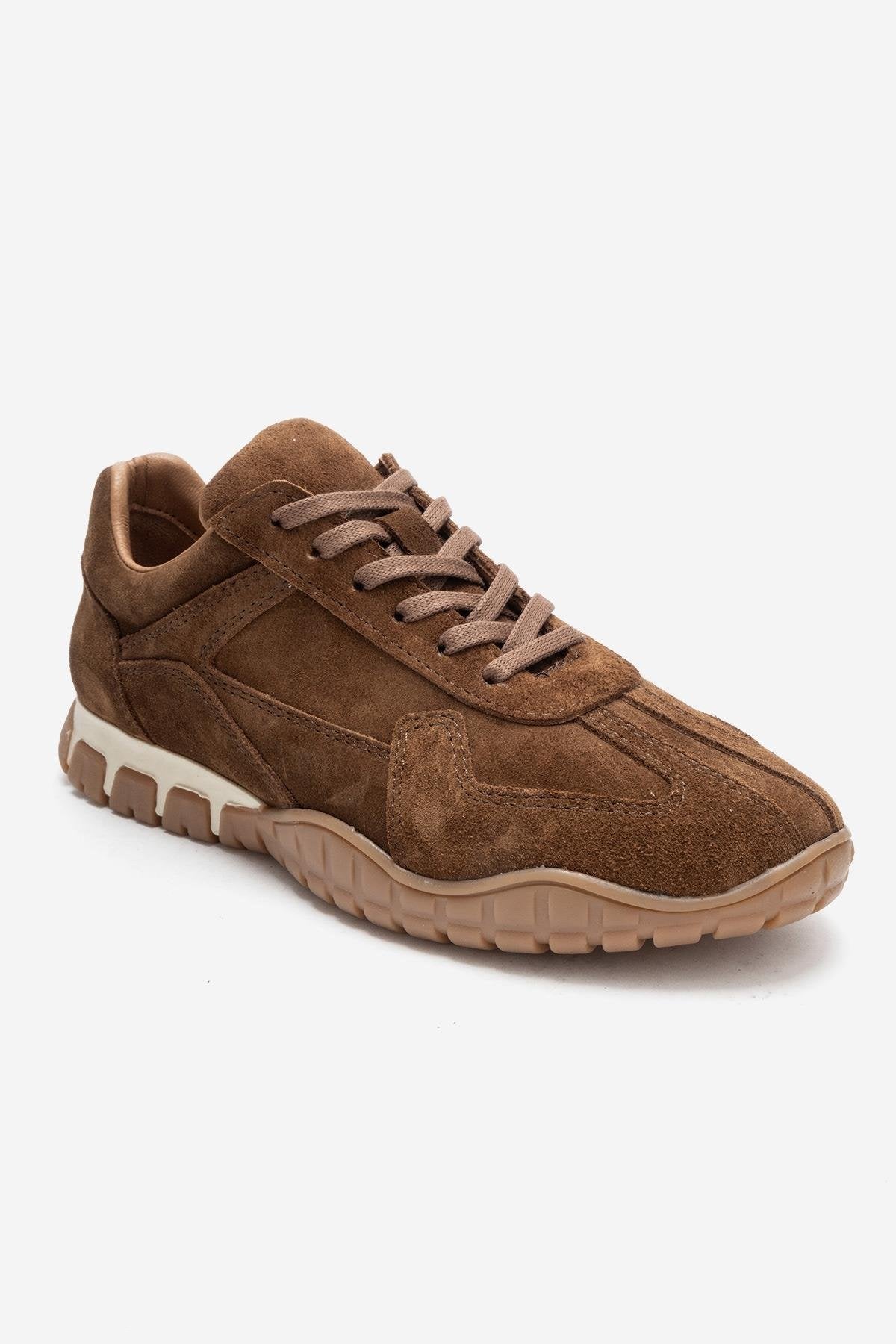 LARS - Cognac Suede Genuine Leather Sneaker – detail view showing leather, suede, Vowalisse