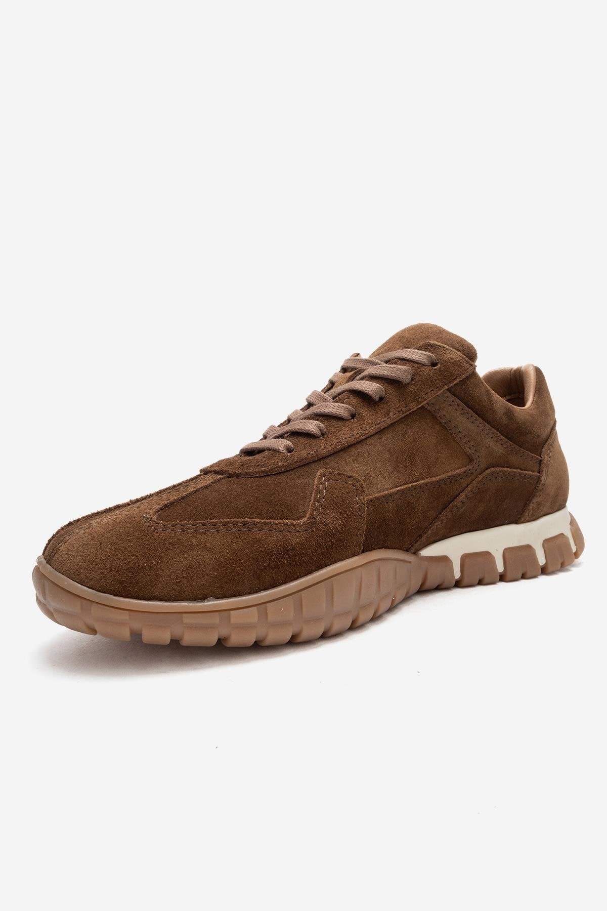 LARS - Cognac Suede Genuine Leather Sneaker – heel view showing leather, suede, Vowalisse