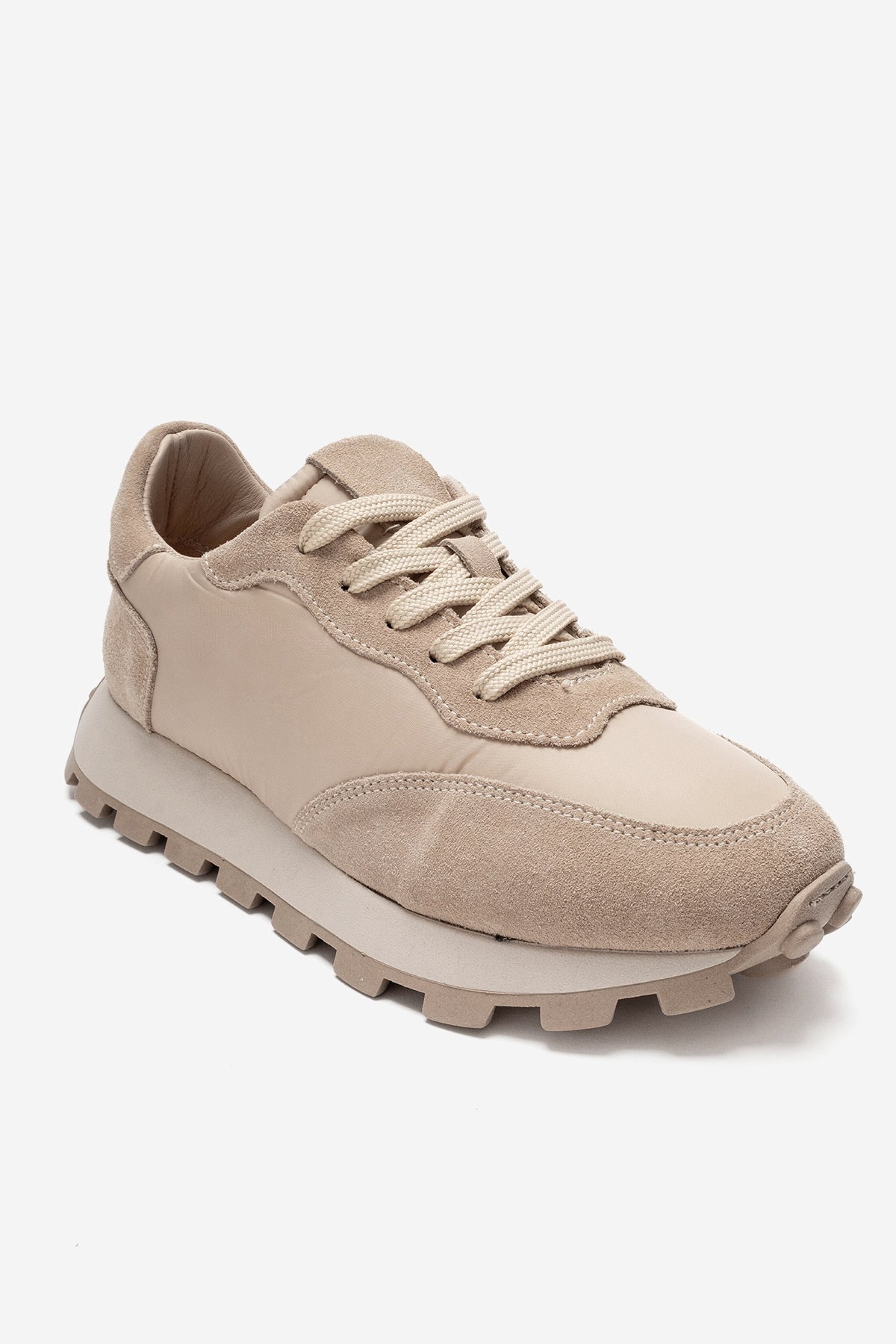 AMANDA - Beige Genuine Leather Sneaker – detail view showing leather, Vowalisse