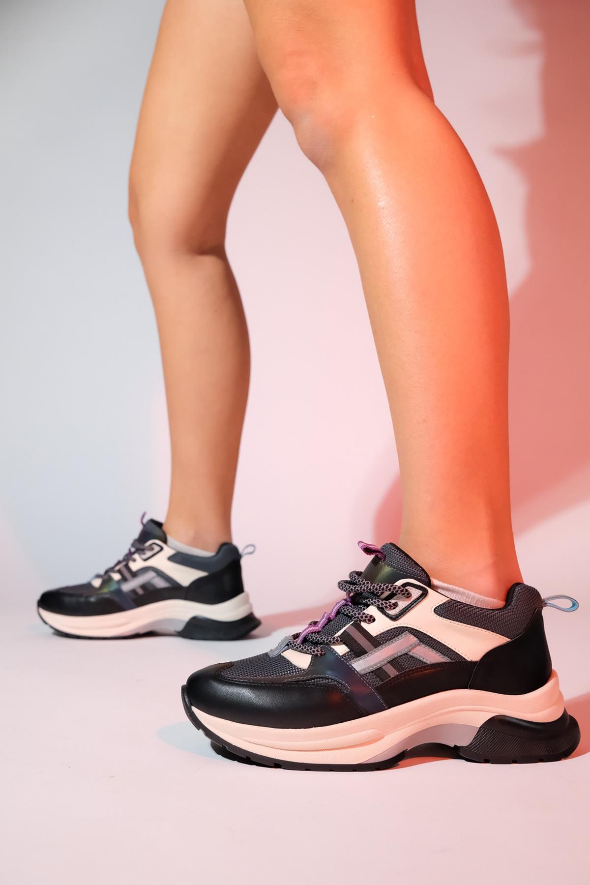 Sterda - Black/Green Thick-Sole Sport Sneaker – heel view showing leather, black, green, Vowalisse