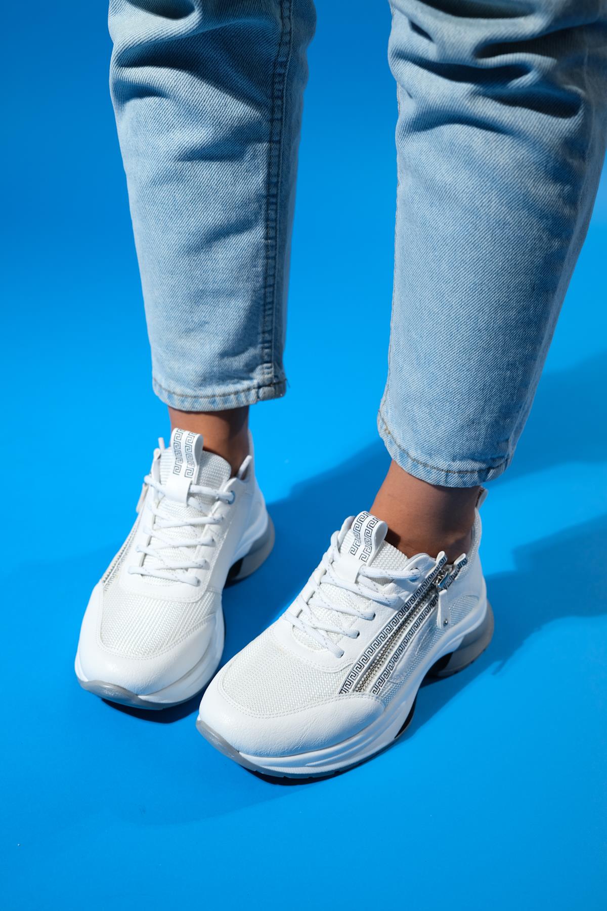 Oude - White Zip-Front Thick-Sole Sport Sneaker – side view showing leather, white, Vowalisse