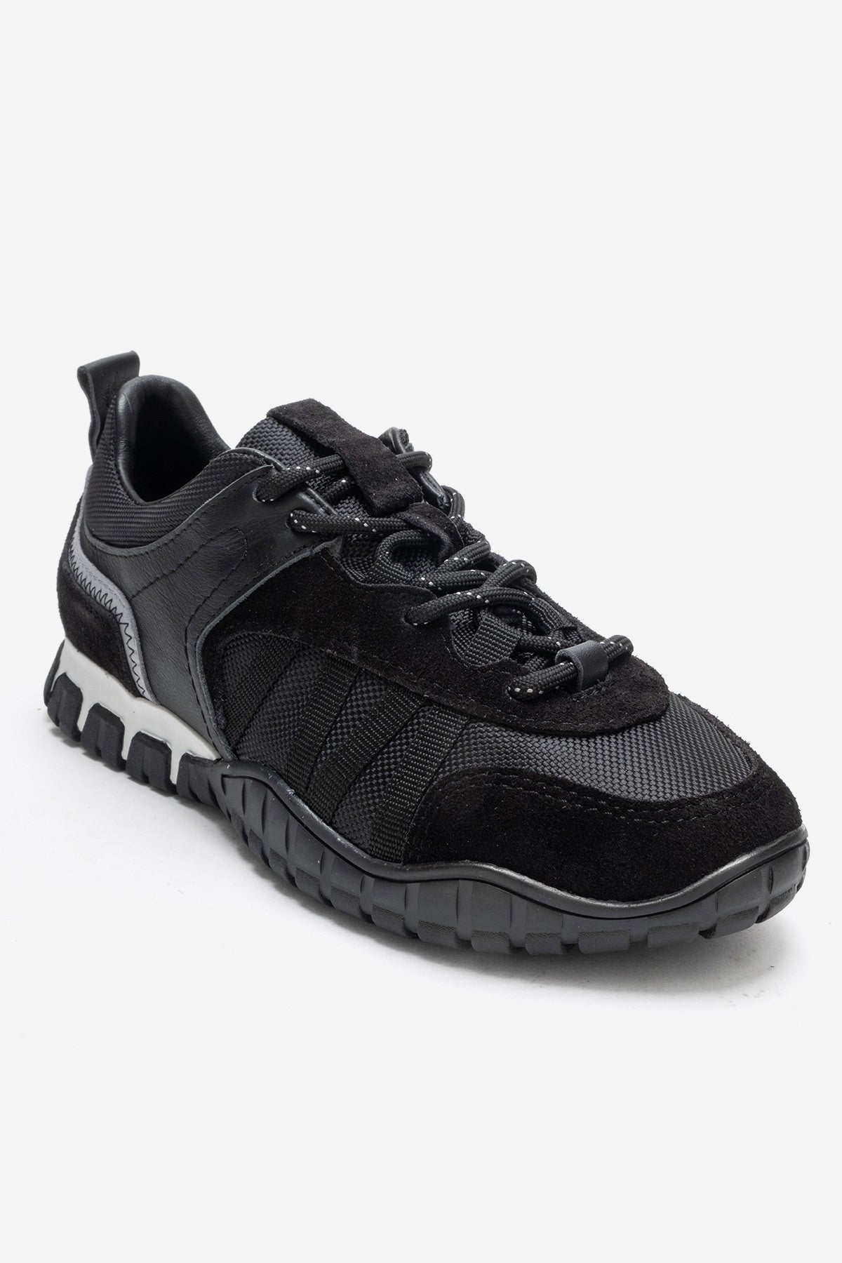 FIERA - Black Genuine Leather Sneaker – detail view showing leather, mesh, black, Vowalisse