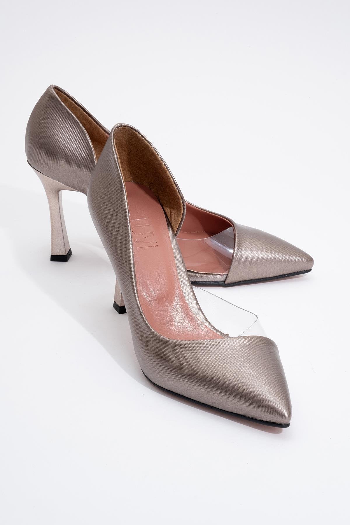 Ursula - Copper Heeled Shoe – front three-quarter view showing leather, Vowalisse