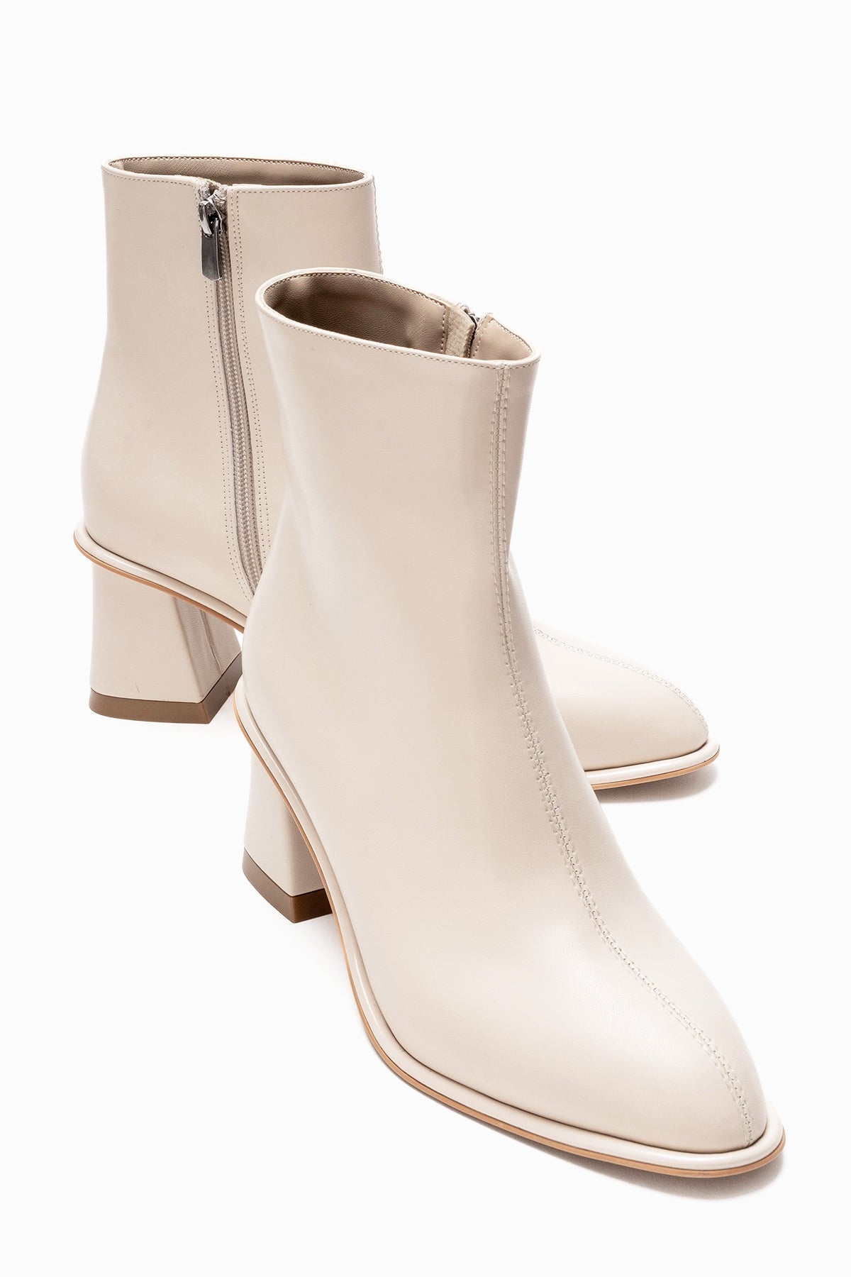 Alba - Off-White Genuine Leather Block Heel Boot – front three-quarter view showing leather, white, Vowalisse