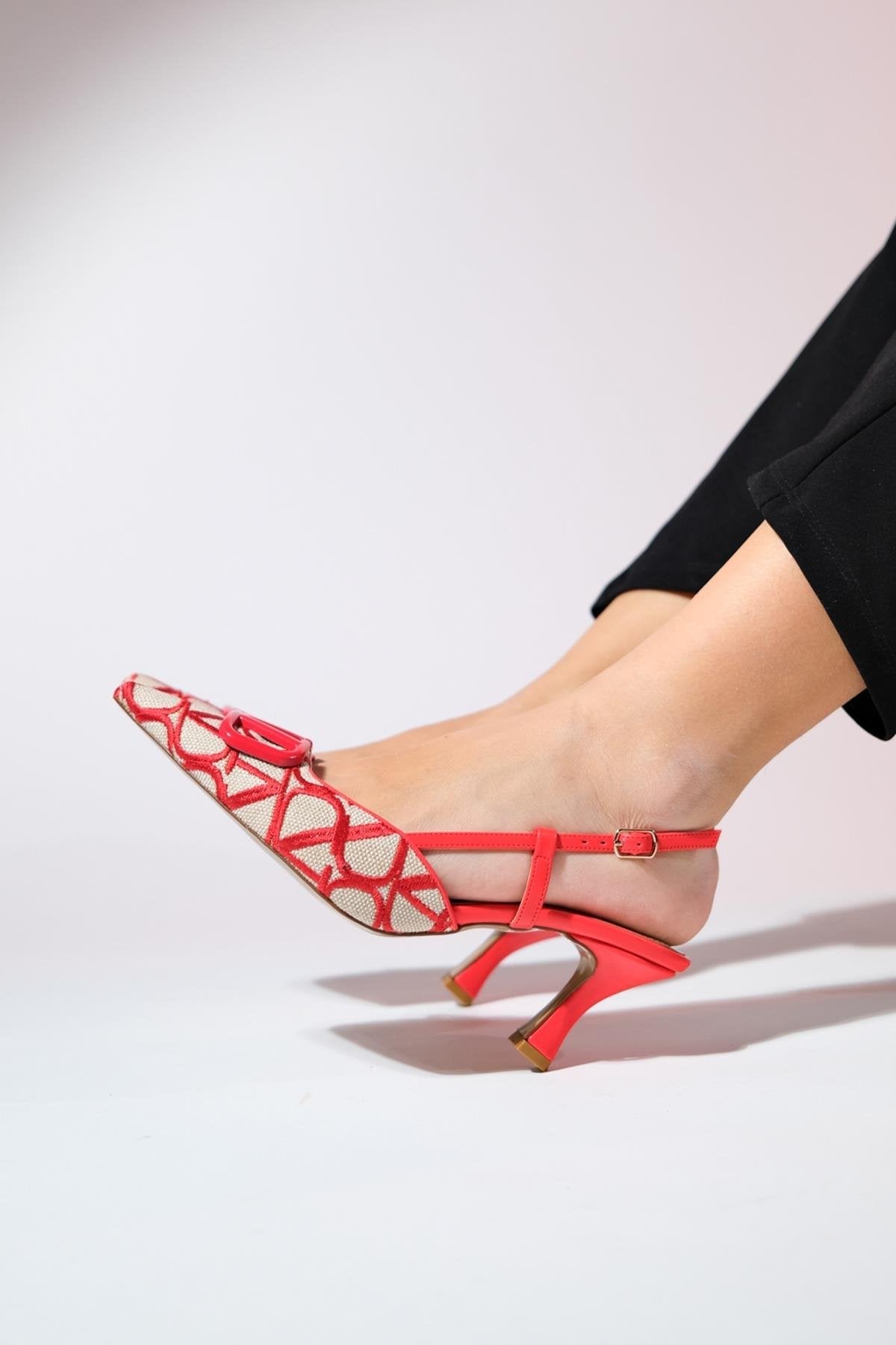 Boiro - Red Slingback Heeled Shoe – heel view showing leather, red, Vowalisse