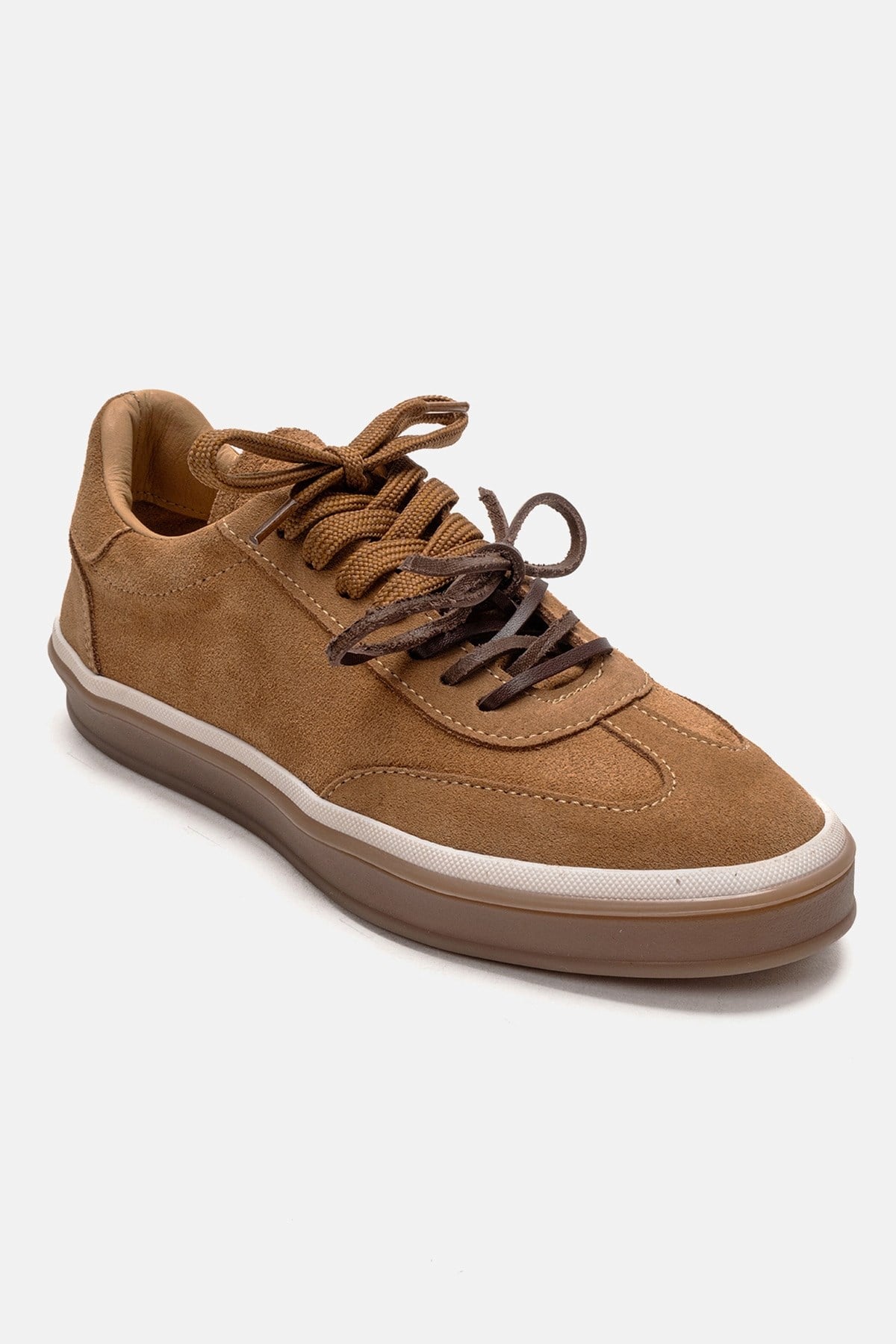 MELLE - Cognac Genuine Leather Everyday Sneaker – detail view showing leather, suede, Vowalisse