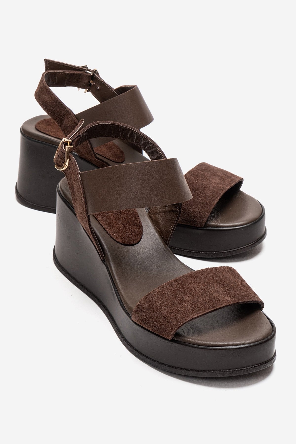 LOLANTHE - Brown Genuine Leather Wedge Sandal – front three-quarter view showing leather, suede, Vowalisse