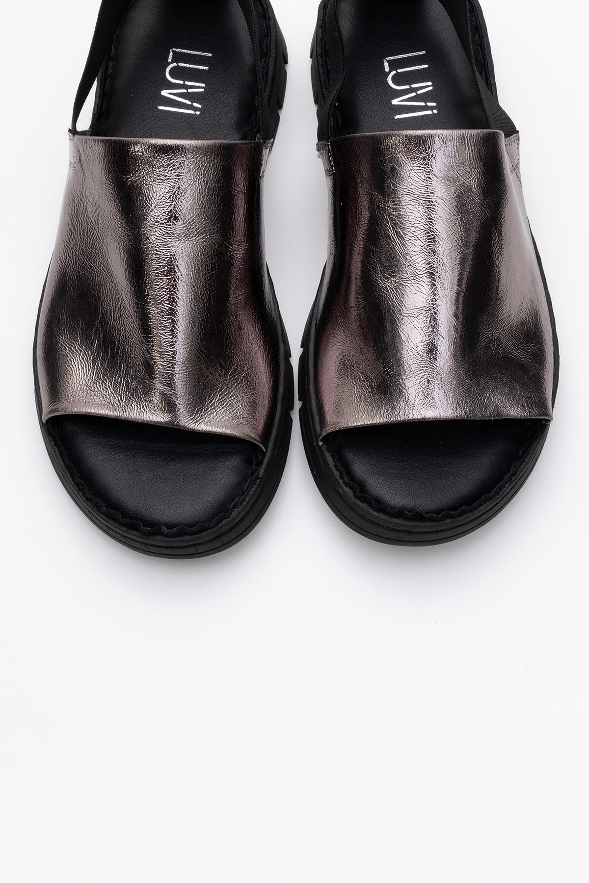 Londoi - Crystal Elastic Strap Leather Sandal – side view showing crystal, leather, Vowalisse