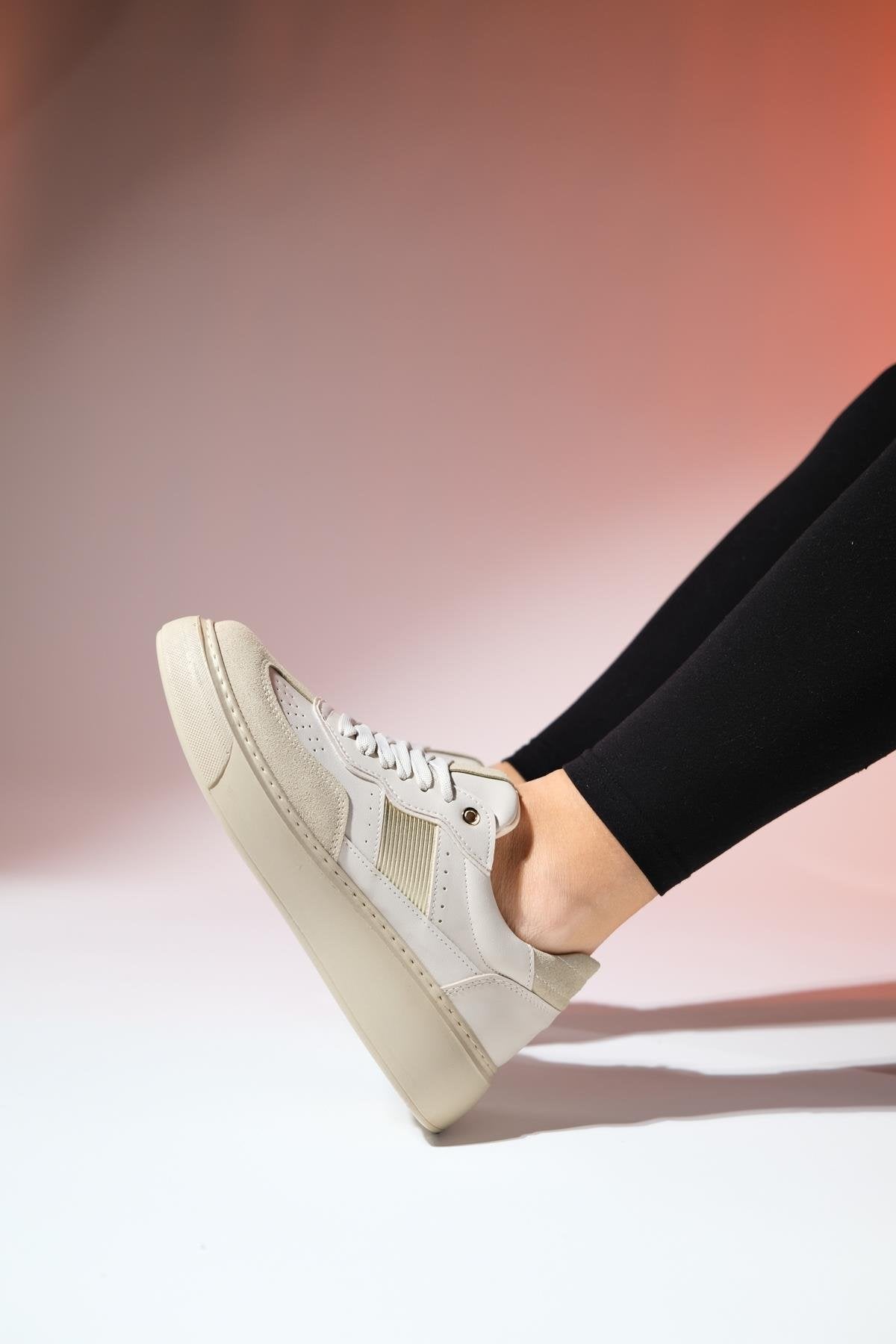 Venetia - Beige Sneaker – sole view showing leather, Vowalisse