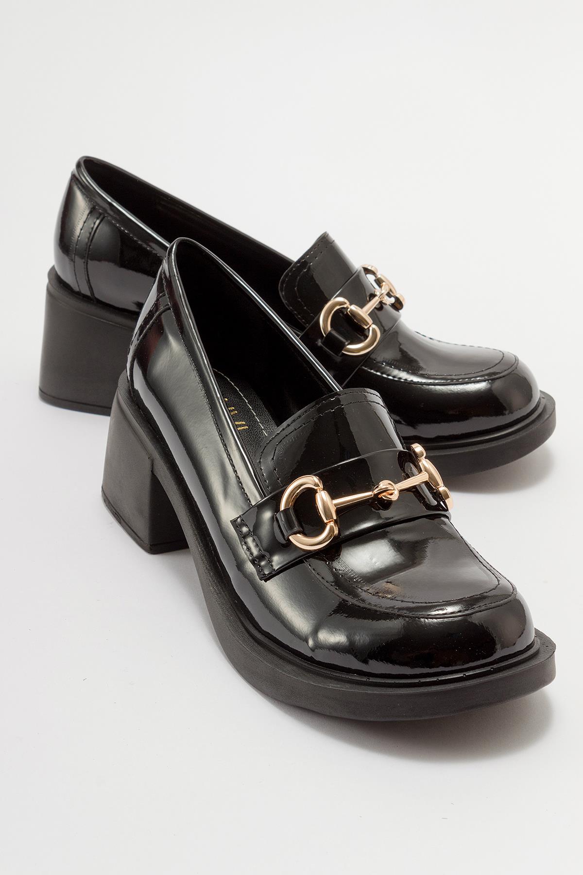 Sono - Black Patent Heeled Shoe – front three-quarter view showing leather, black, Vowalisse