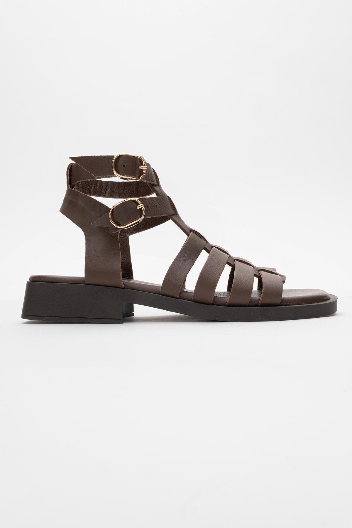 Frade - Brown Leather Sandal – top view showing leather, Vowalisse