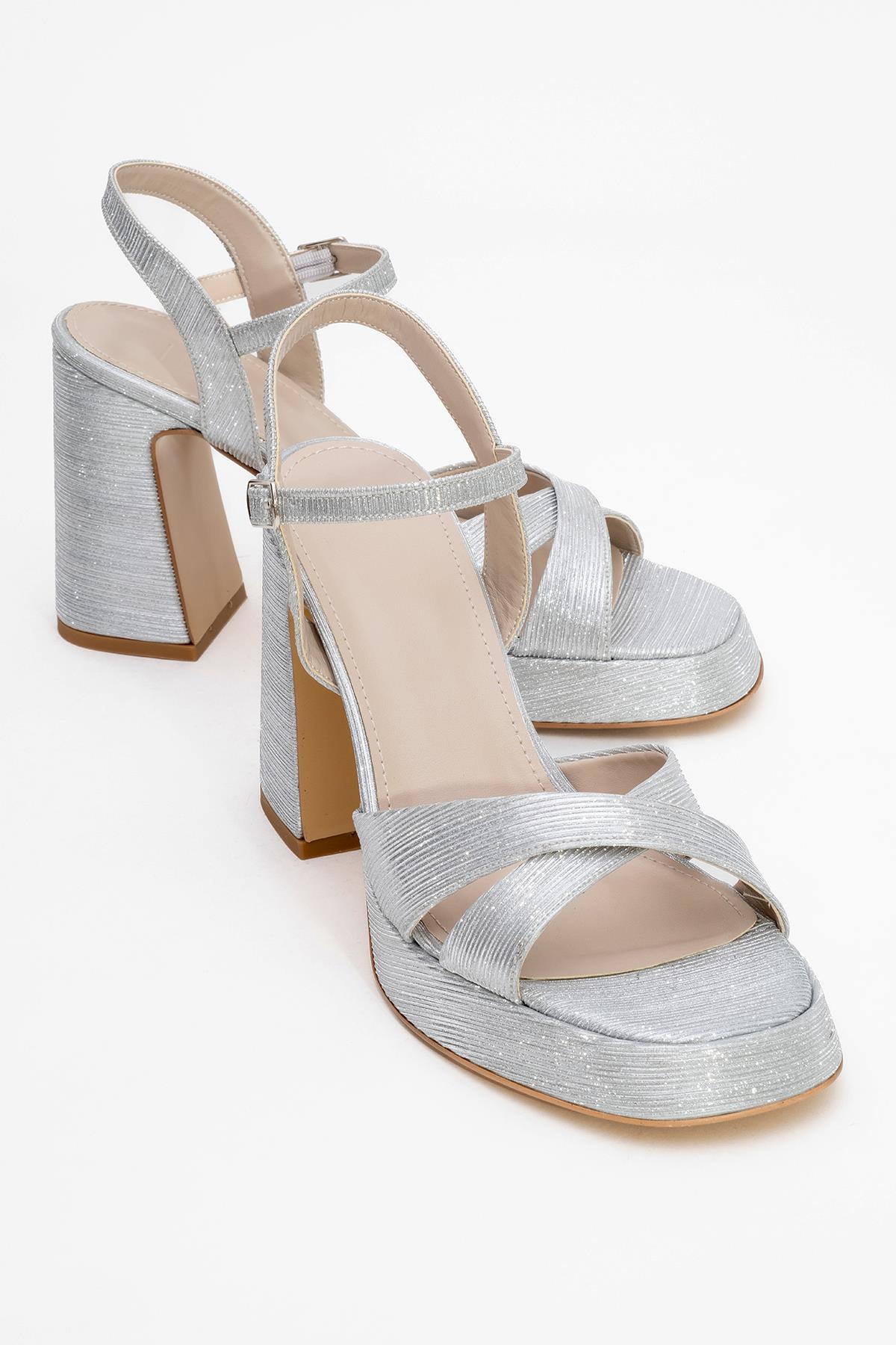 Lello - Silver Striped Platform Heel Shoe – front three-quarter view showing leather, silver, Vowalisse