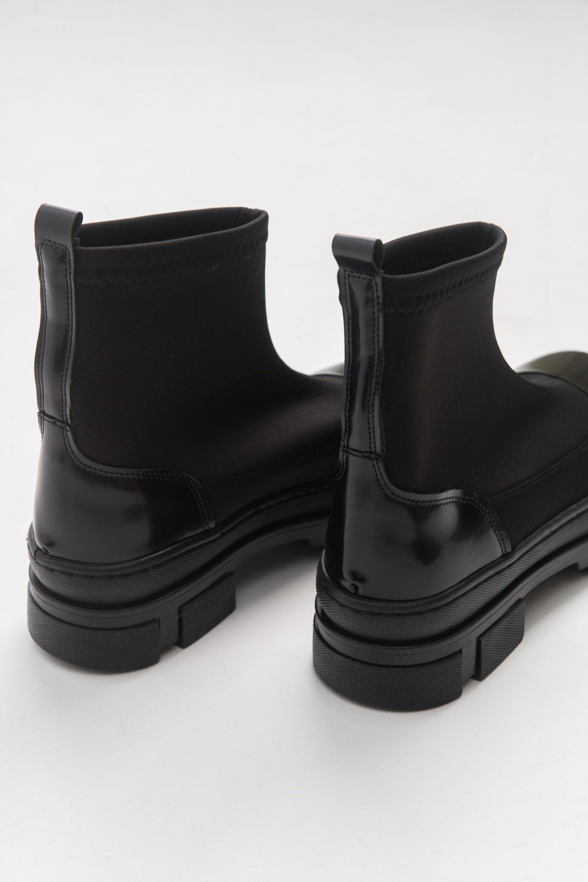 Bendis - Black Scuba Boot – back view showing leather, black, red, Vowalisse
