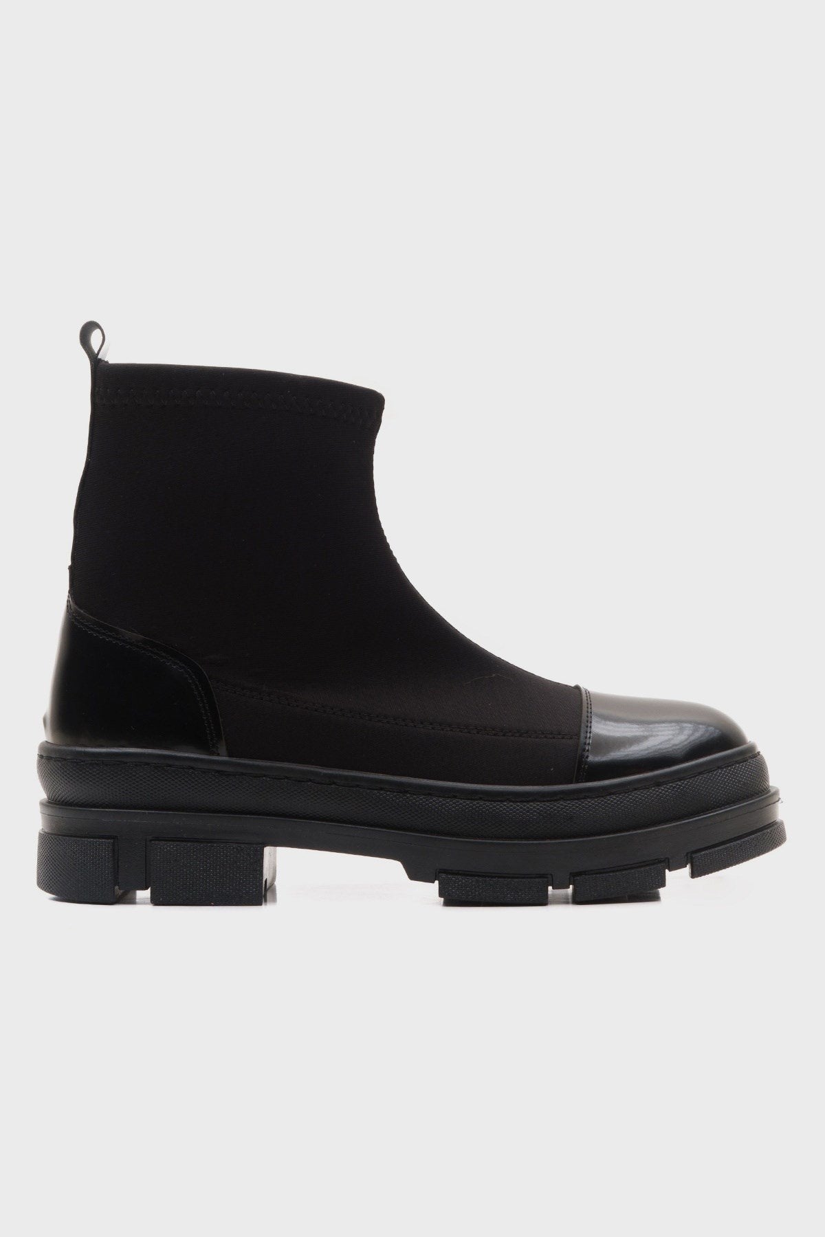 Bendis - Black Scuba Boot – sole view showing leather, black, red, Vowalisse