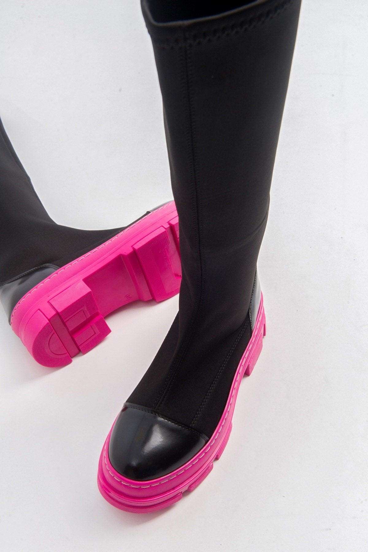 Bella Black & Fuchsia Scuba Boot – heel view showing leather, black, Vowalisse