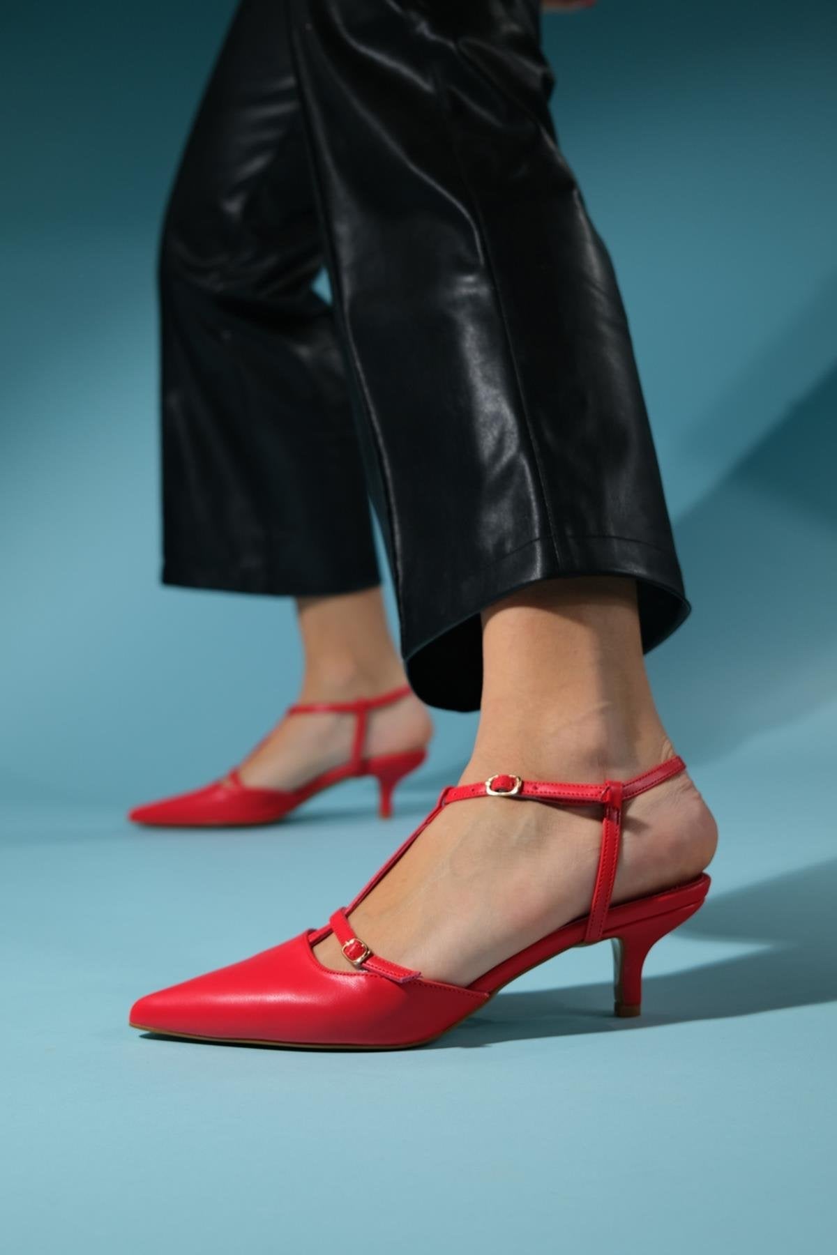 Frans - Red Pointed-Toe Backless Low-Heel Shoe – front three-quarter view showing leather, red, Vowalisse