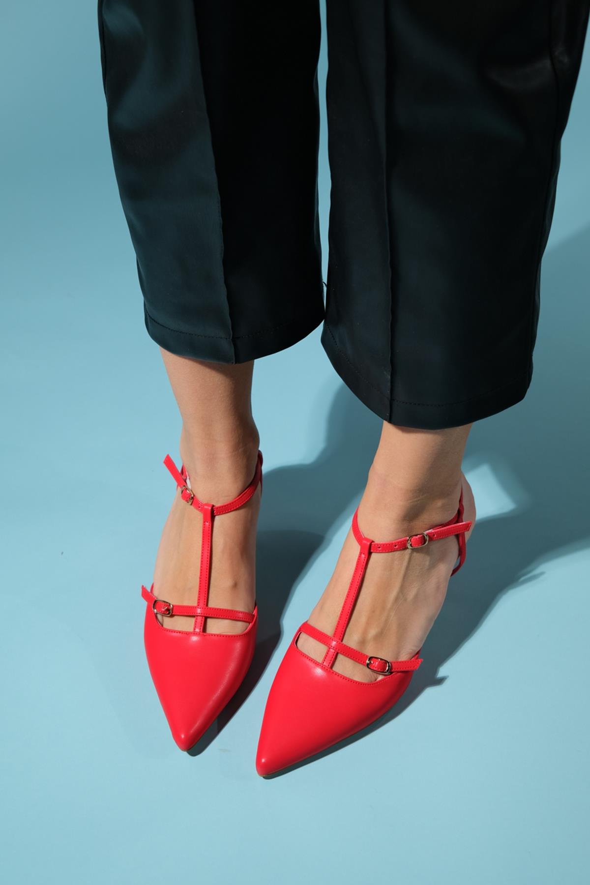 Frans - Red Pointed-Toe Backless Low-Heel Shoe – side view showing leather, red, Vowalisse