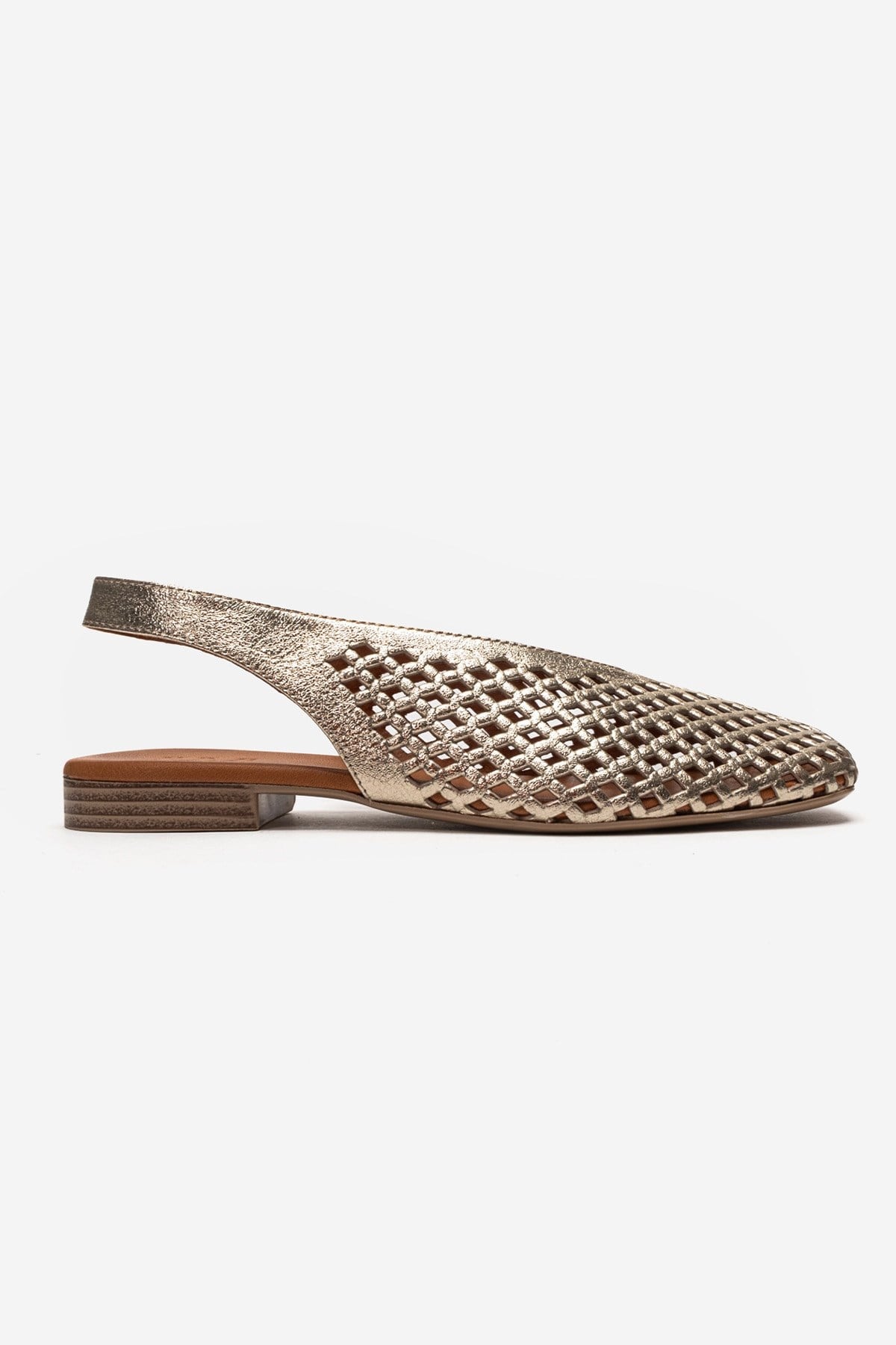 DELIZIA - Gold Genuine Leather Closed Front Laser-Cut Sandal – heel view showing leather, gold, Vowalisse