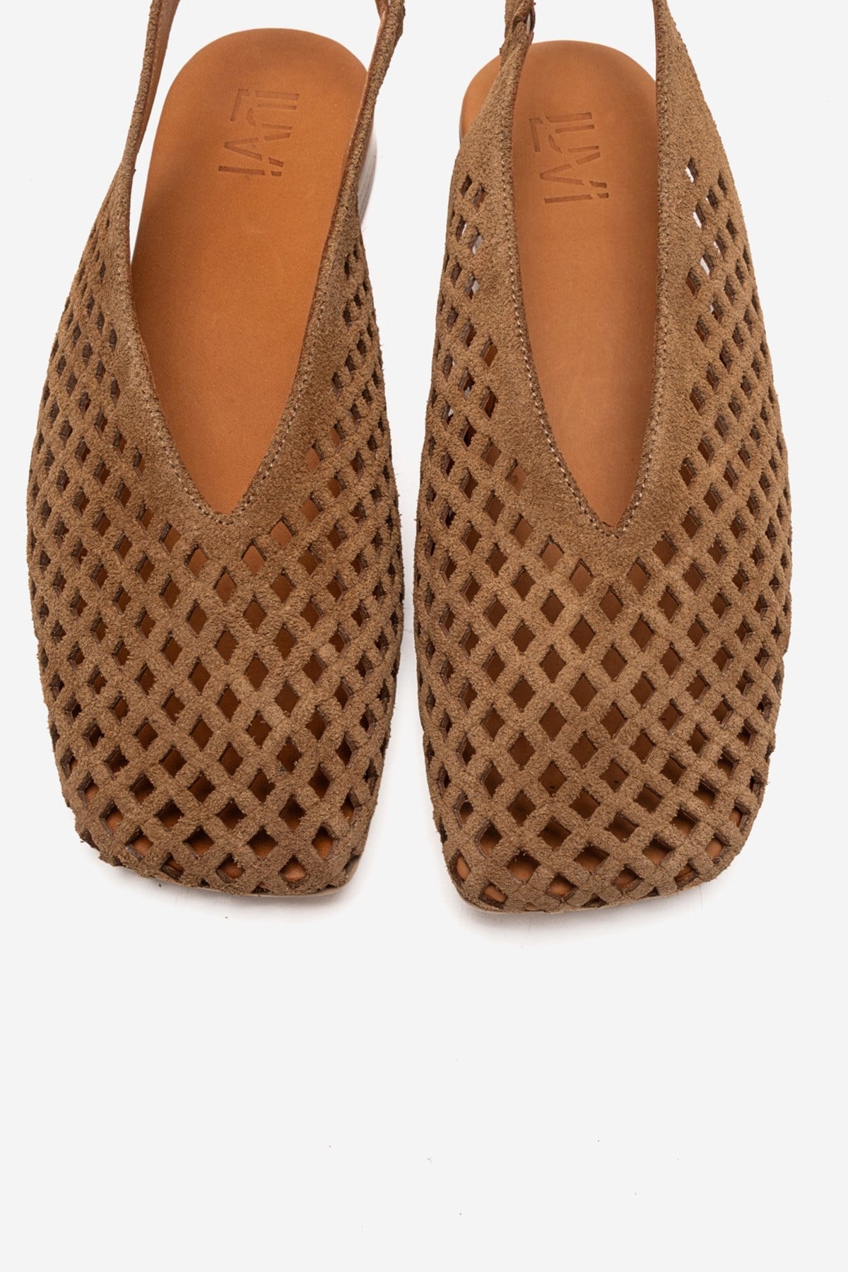 DELIZIA - Camel Genuine Leather Closed-Toe Sandal – side view showing leather, suede, Vowalisse