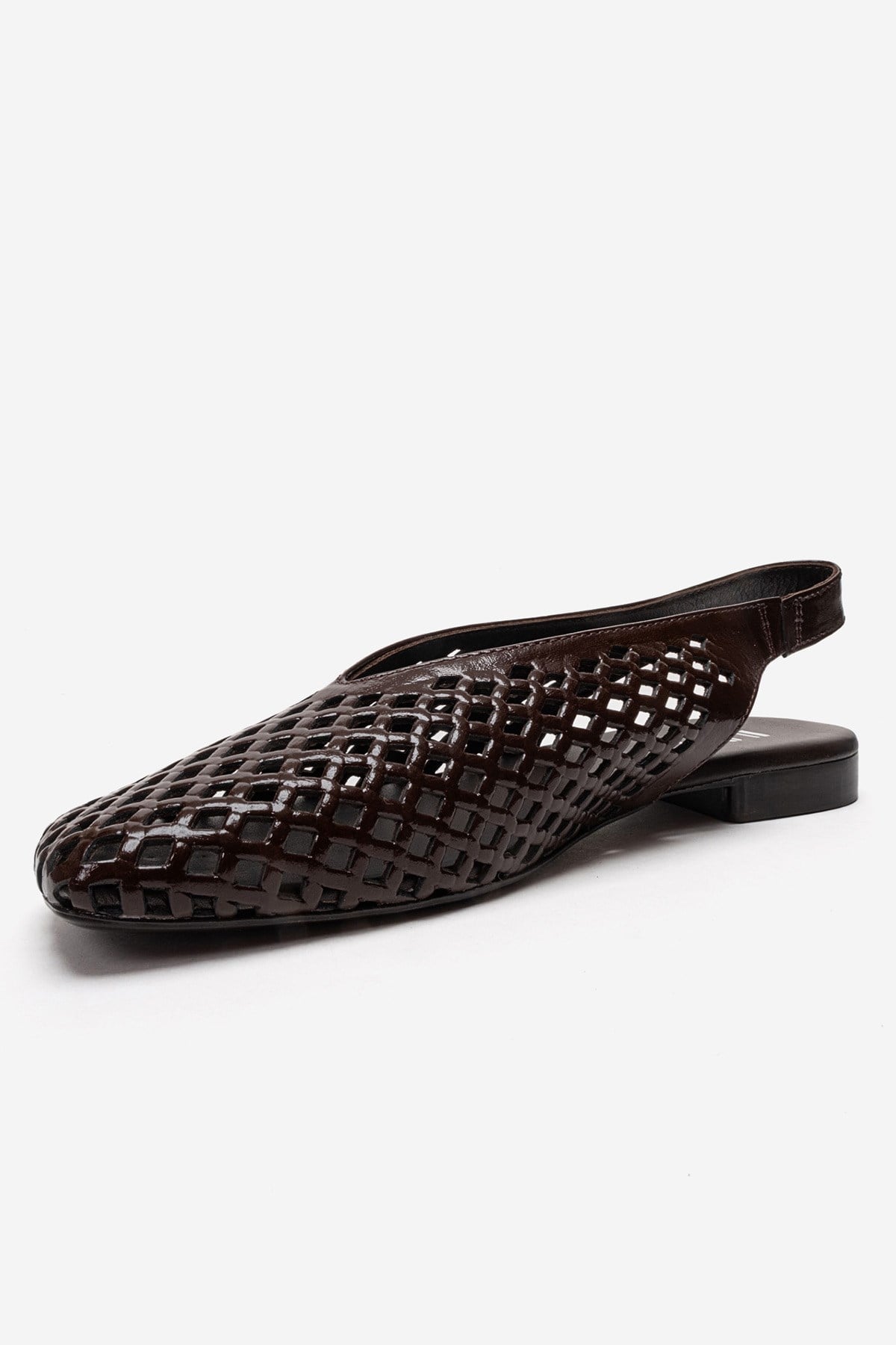 DELIZIA - Brown Genuine Leather Closed-Toe Sandal – top view showing leather, Vowalisse